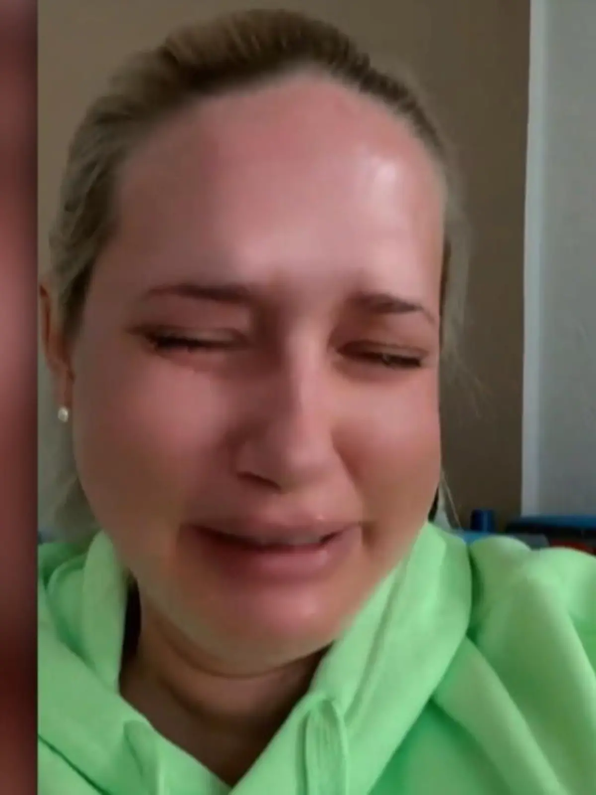 Bild zu: "Sarah Knappik: "Ich habe so Angst um meine Freundin""