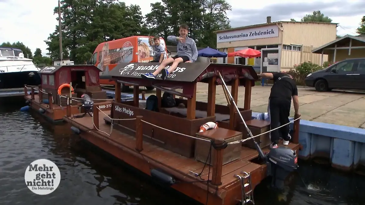 Mit den Sechslingen geht's aufs Floß Eine Herausforderung im Urlaub