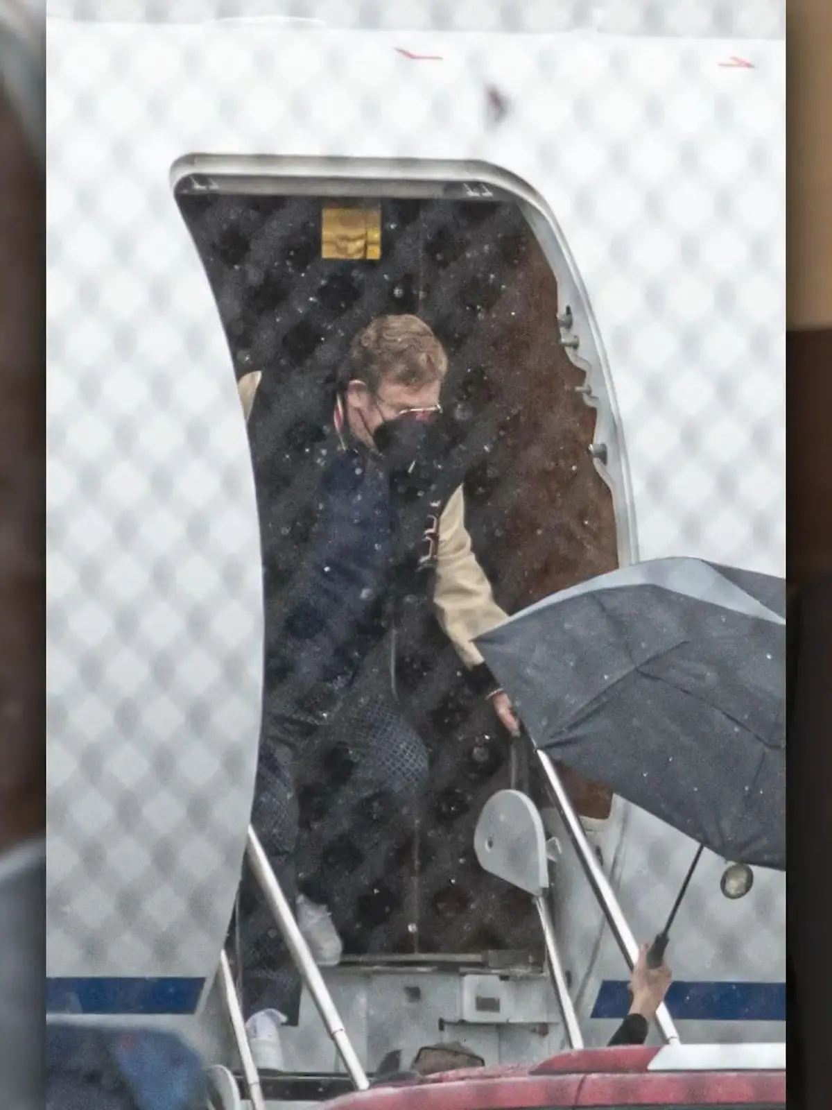 Bild zu: "Elton John erlebt Horror-Flug"