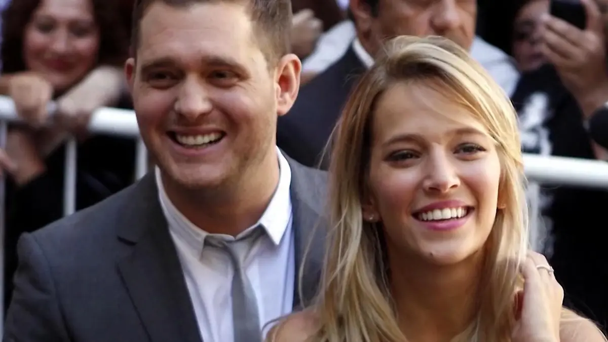 Michael Bublé soll zum 4. Mal Vater werden Verkündung im Video