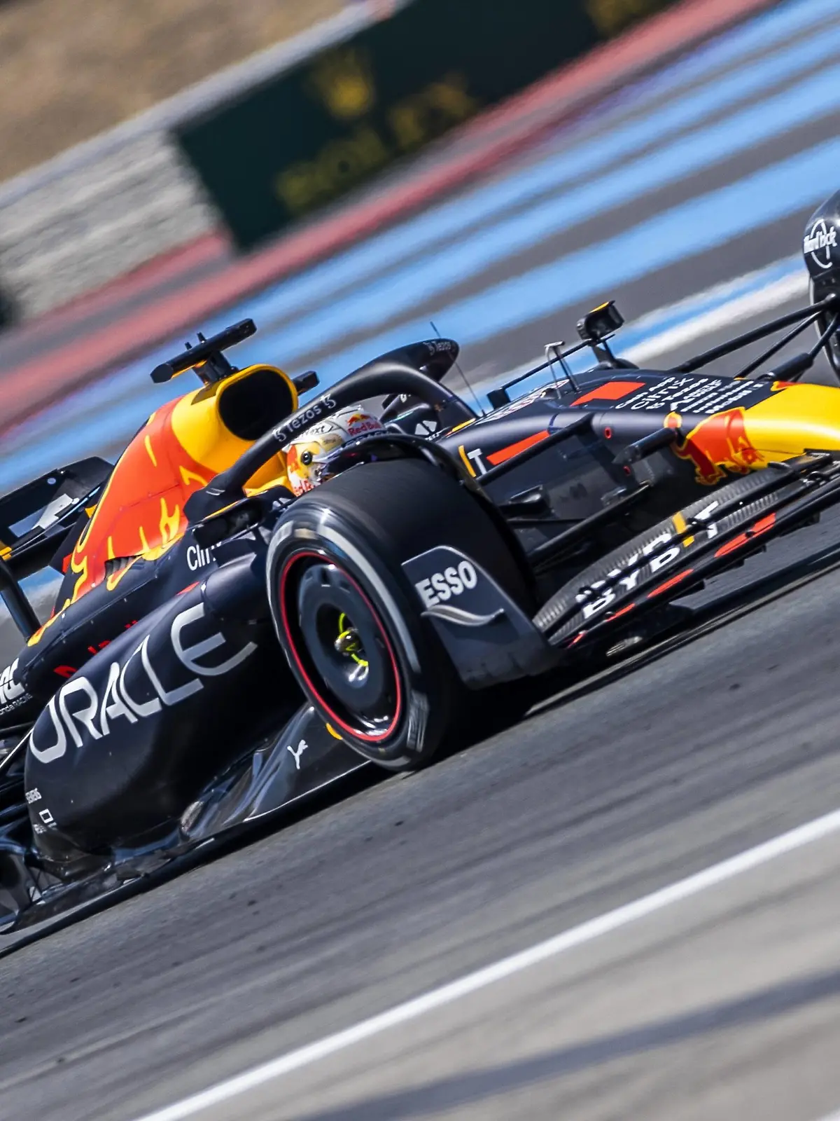 LE CASTELLET - Max Verstappen in his Red Bull during the F1 Grand Prix of France at Circuit Paul Ricard on July 24, 2022 in Le Castellet, France. REMKO DE WAAL F1 Grand Prix of France - Race 2022 xVIxANPxSportx/xxANPxIVx *** LE CASTELLET Max Verstappen in his Red Bull during the F1 Grand Prix of France at Circuit Paul Ricard on July 24, 2022 in Le Castellet, France REMKO DE WAAL F1 Grand Prix of France Race 2022 xVIxANPxSportx xxANPxIVx 452239575 originalFilename: 452239575.jpg 