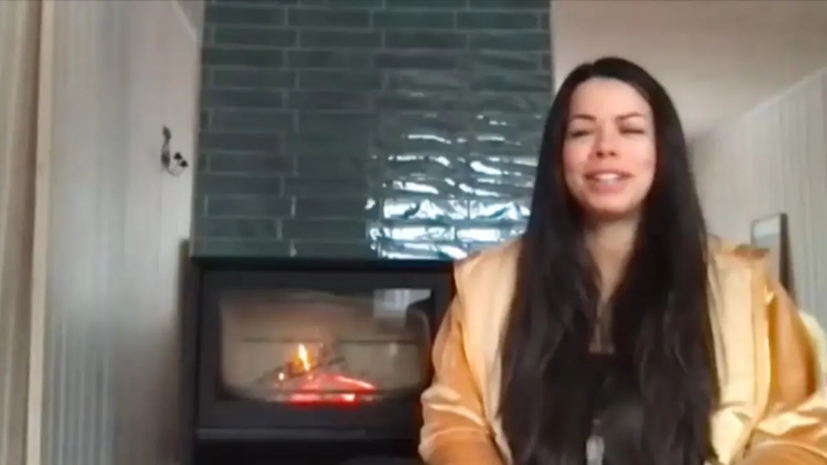 So bereitet sich Fernanda Brandao vor Geburt bei -20 in Lappland?