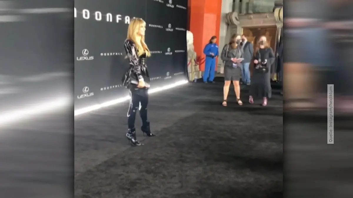 Heidi Klum schleicht fast unerkannt über den roten Teppich Fast übersehen!