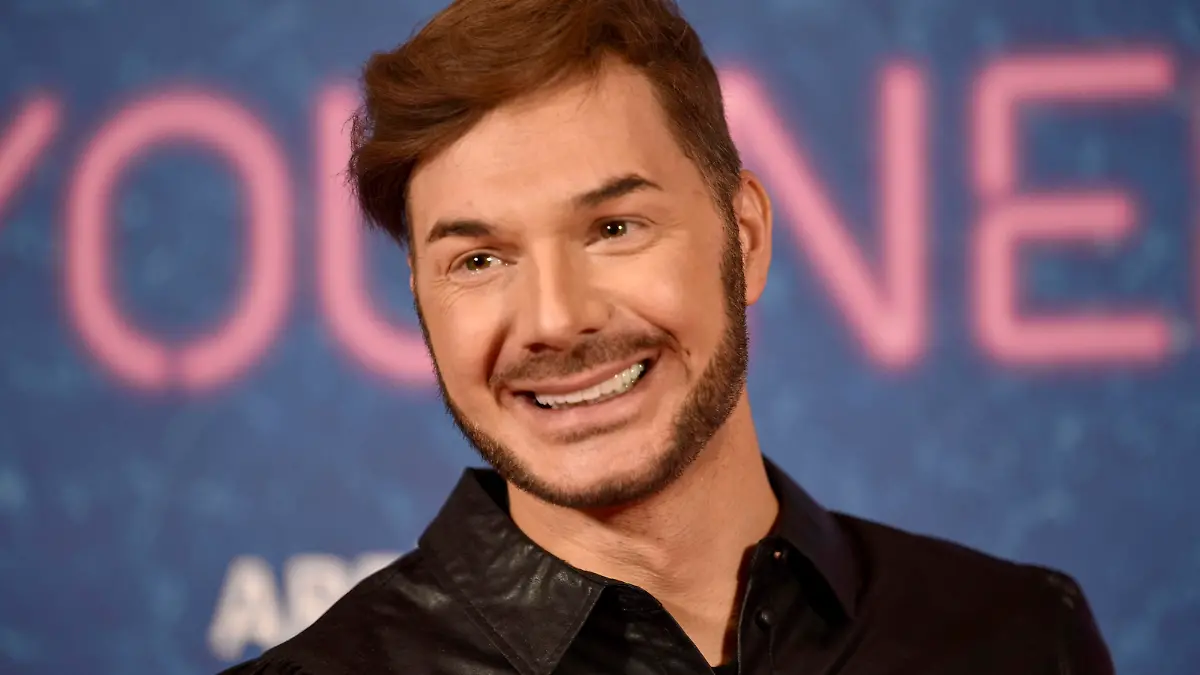 Sam Dylan bei der Premiere der 2. Staffel der ARD TV-Serie All You Need im Filmpalast. Köln, 20.04.2022 *** Sam Dylan at the premiere of the 2 season of the ARD TV series All You Need at the Filmpalast Cologne, 20 04 2022 Foto:xD.xAnoraganingrumx/xFuturexImage