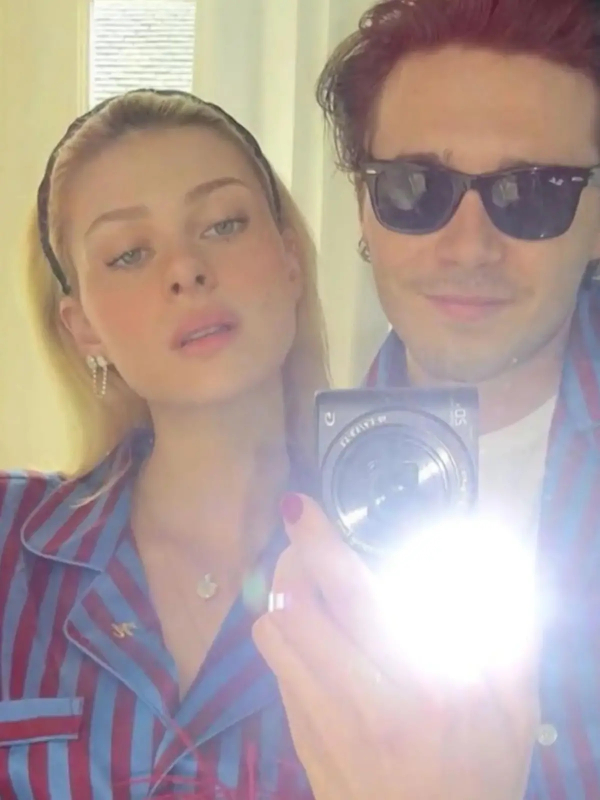 Bild zu: "Brooklyn Beckham & Nicola Peltz sollen ins Weltall"
