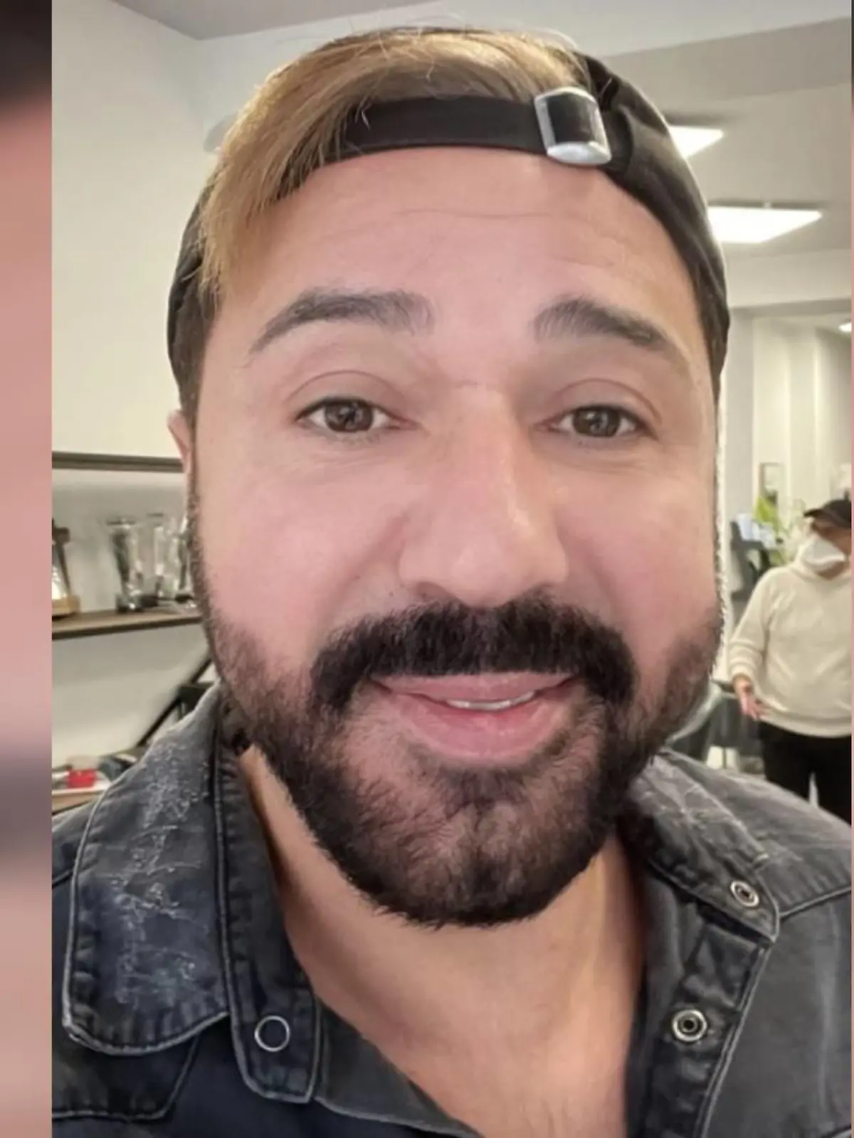 Bild zu: "Kubilay Özdemir zeigt seine Kids"