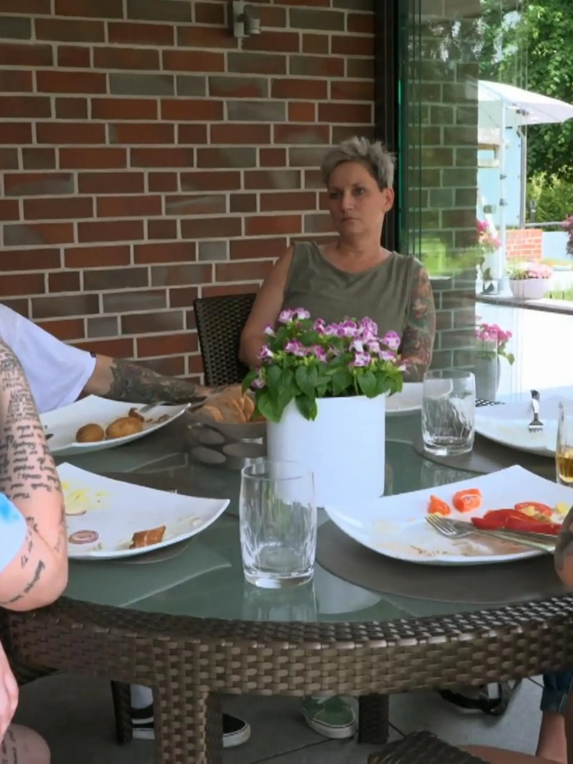 Bild zu: "Marcin, Saskia und Lui haben ihr Liebesglück: Und Saskias Mutter jetzt auch!"