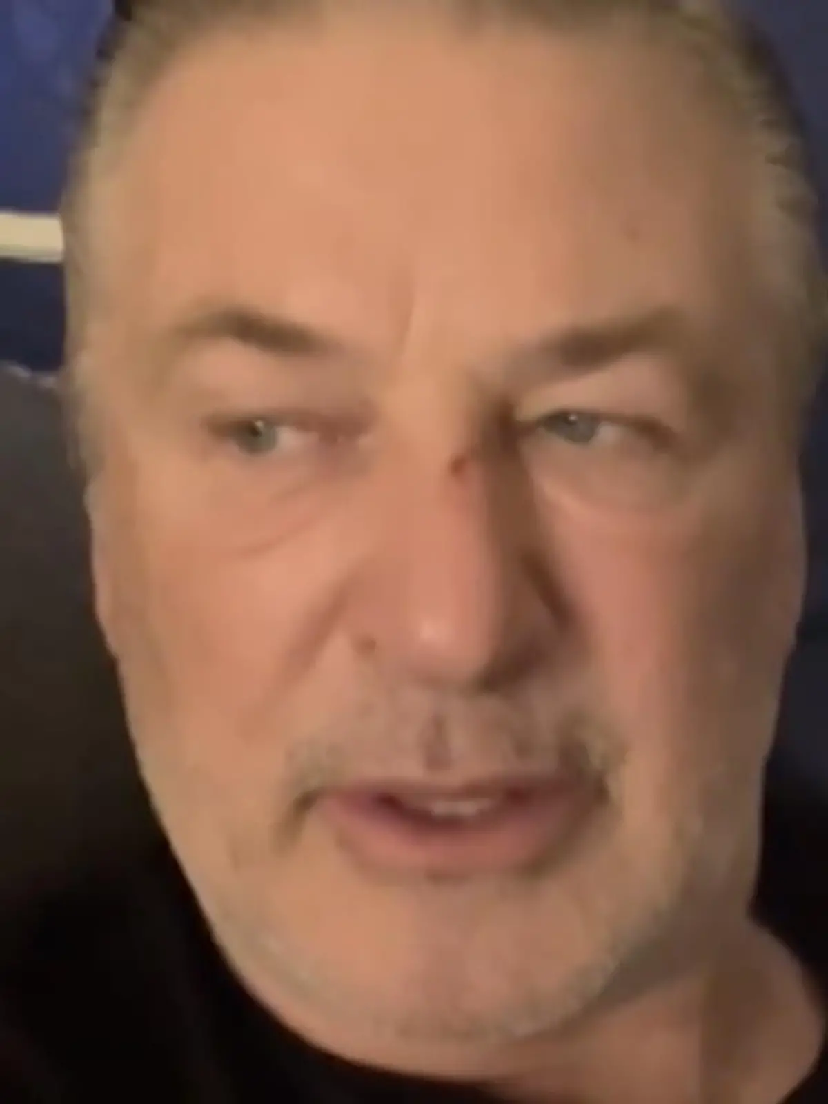 Bild zu: "Alec Baldwin schaut in die Zukunft"
