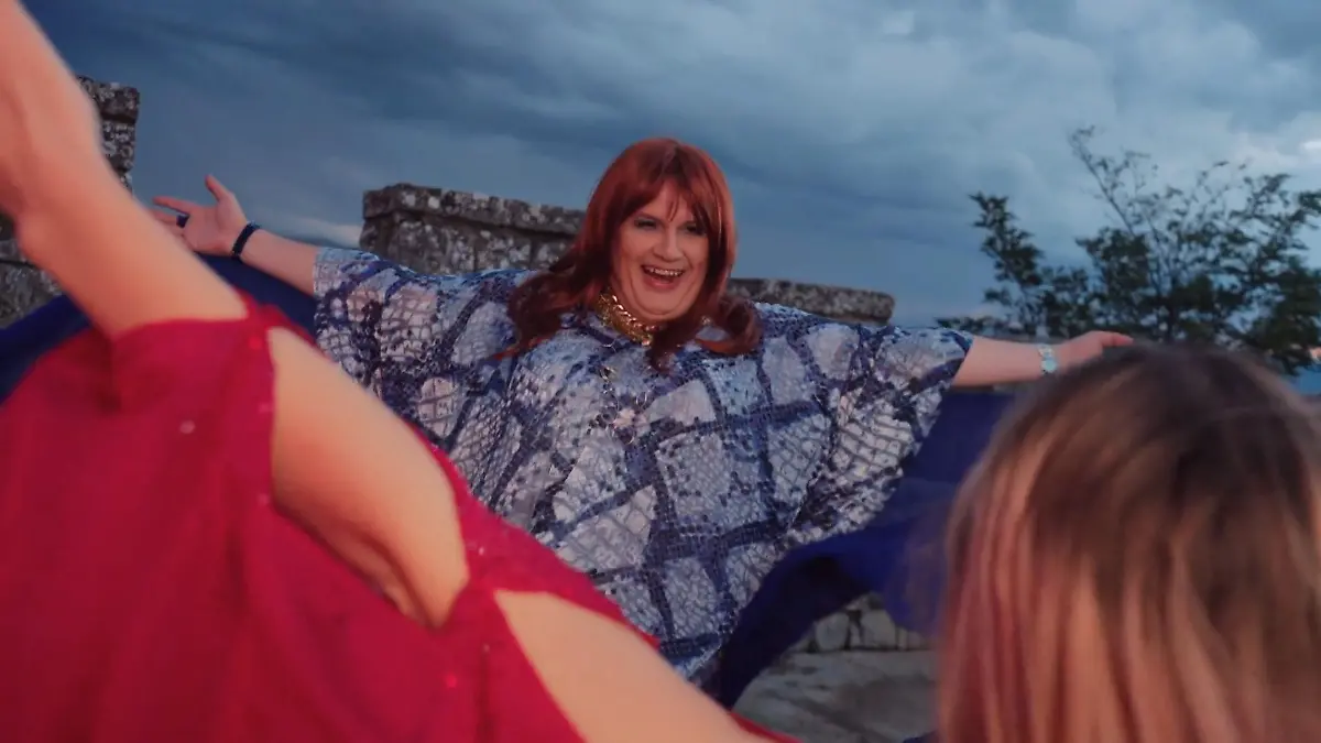 Hape Kerkelings Uschi Blum feiert TV-Comeback "Rise like a Phoenix"