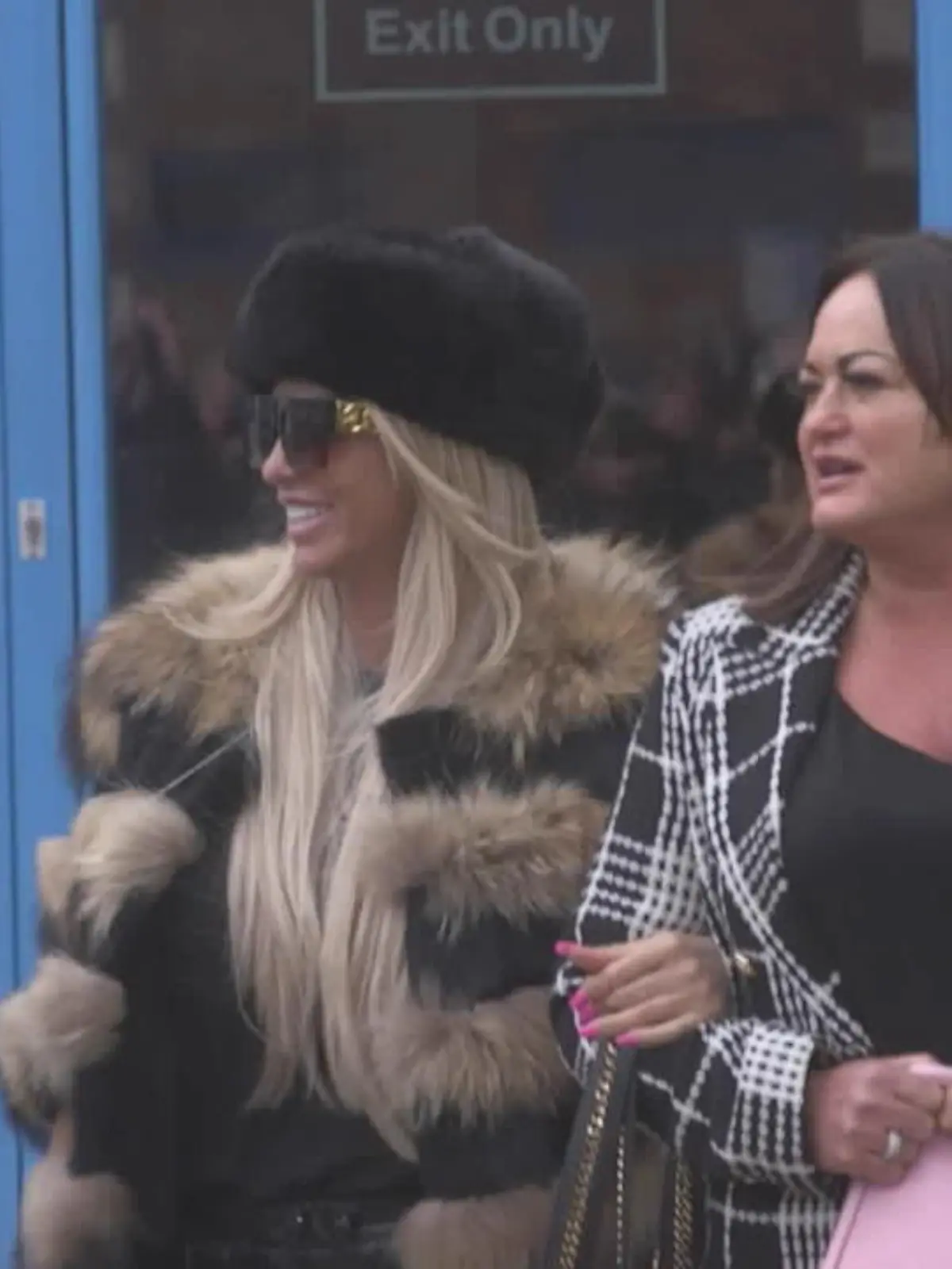 Bild zu: "Katie Price kann aufatmen"