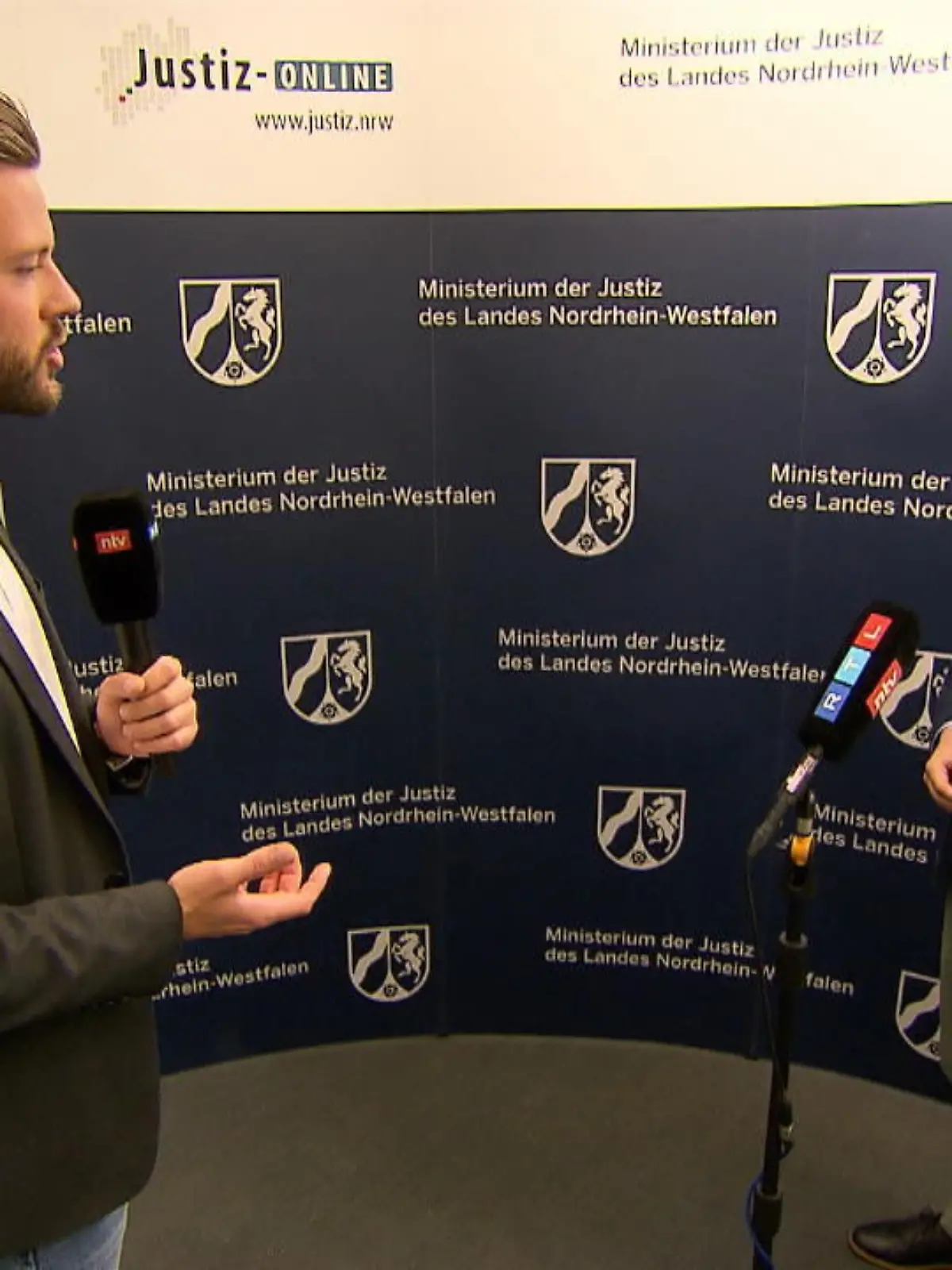 Über das Thema Stigmatisierung von Clan-Mitgliedern haben wir mit NRW-Justizminister Benjamin Limbach gesprochen.