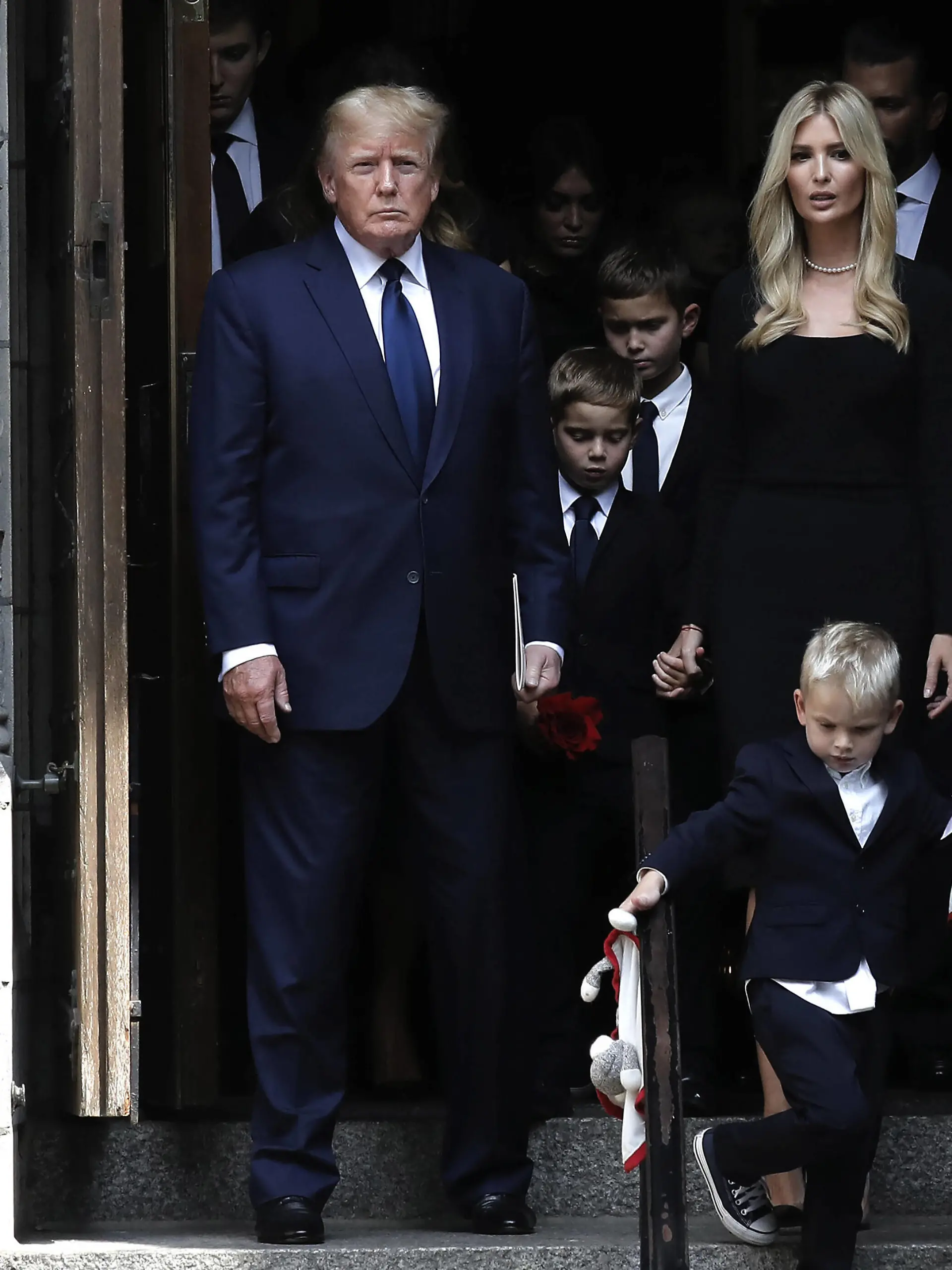  Former US President Donald, left, and his daughter Ivanka, center and his son Eric, right, and other members of the Trump family walk behind Ivana Trump, his first wife s coffin at St. Vincent Ferrer Roman Catholic Church on Lexington Avenue on Wednesday, July 20, 2022 in New York City. PUBLICATIONxINxGERxSUIxAUTxHUNxONLY NYP202207203016 PETERxFOLEY