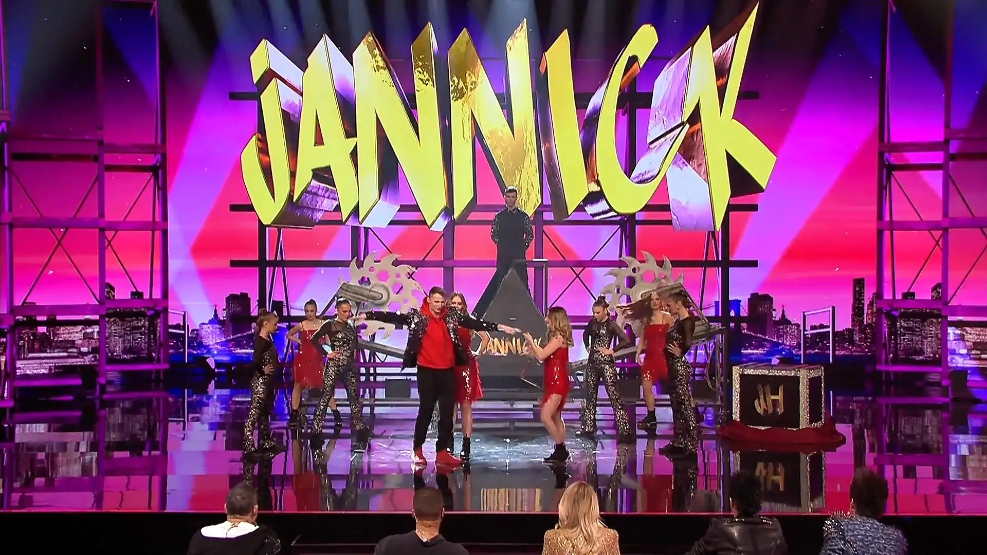 Jannick Holste macht den "Ehrlich Brothers" Konkurrenz 1. Supertalent-Halbfinale