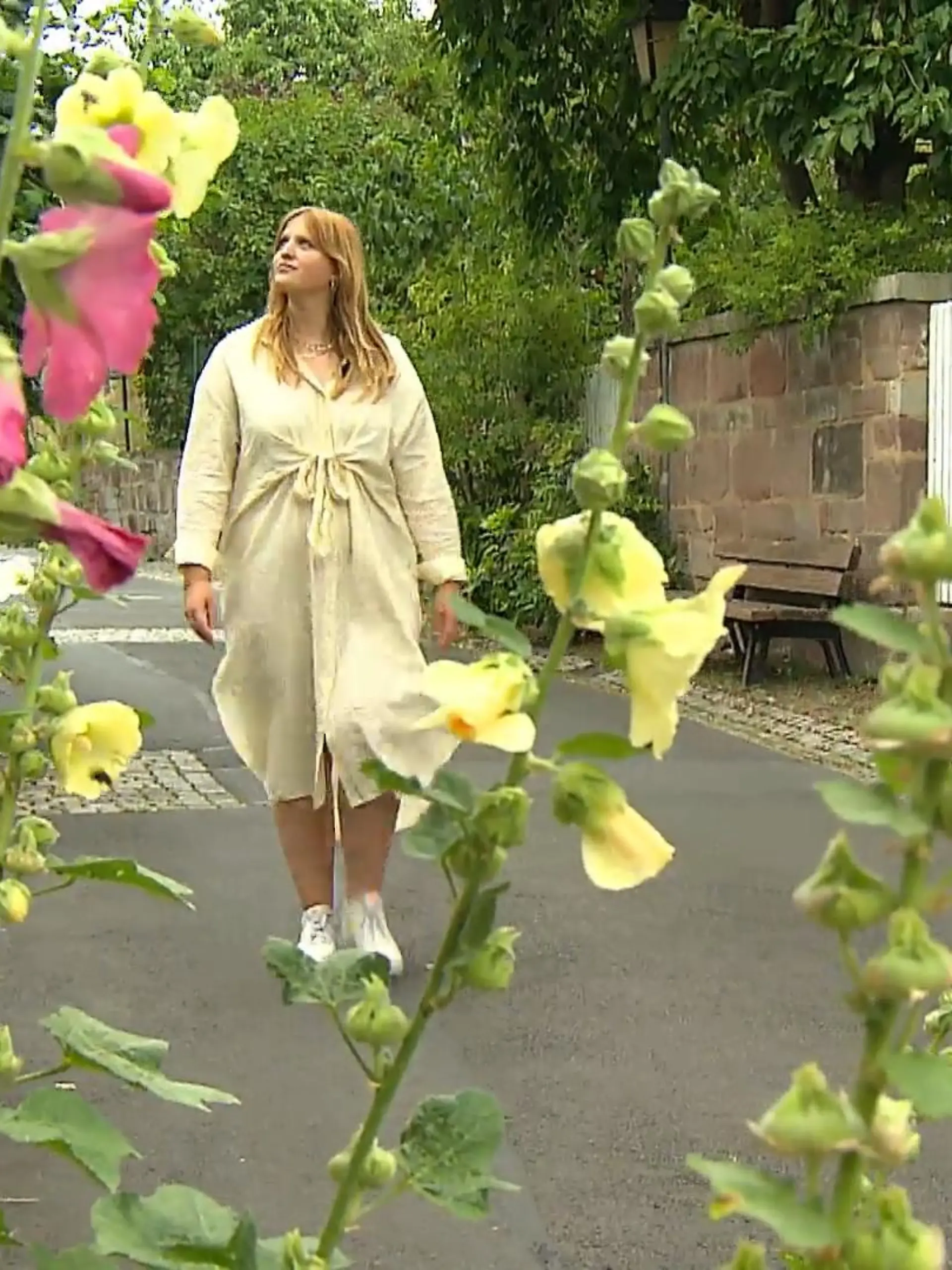 Kassel hat den Herkules und die documenta – aber war das wirklich schon alles? In unserer Wochenserie „Hessen zu Fuß“ erkunden unsere RTL-Reporterinnen Laura Schuster und Rebekka Bednorz echte hessische Geheimtipps und kommen dabei natürlich auch nicht um Kassel herum. Und eins ist sicher: Dieser Besuch in Kassel wird ziemlich märchenhaft – mehr im Video!