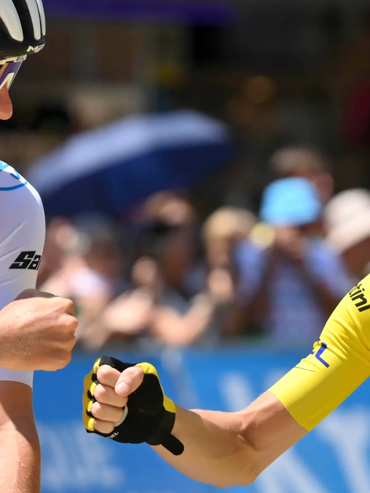  Slovenian Tadej Pogacar of UAE Team Emirates and Danish Jonas Vingegaard of Jumbo-Visma pictured at the start of stage 18 of the Tour de France cycling race, from Lourdes to Hautacam 143km, France, on Thursday 21 July 2022. This year s Tour de France takes place from 01 to 24 July 2022. - UK OUT DAVIDxSTOCKMAN PUBLICATIONxNOTxINxBELxFRAxNED x37691458x