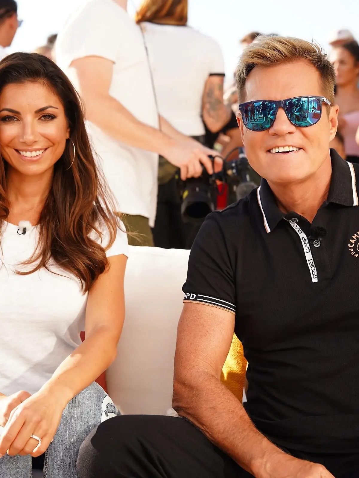 Dieter Bohlen nimmt bei DSDS 2021 seine Carina mit vor die TV-Kamera.