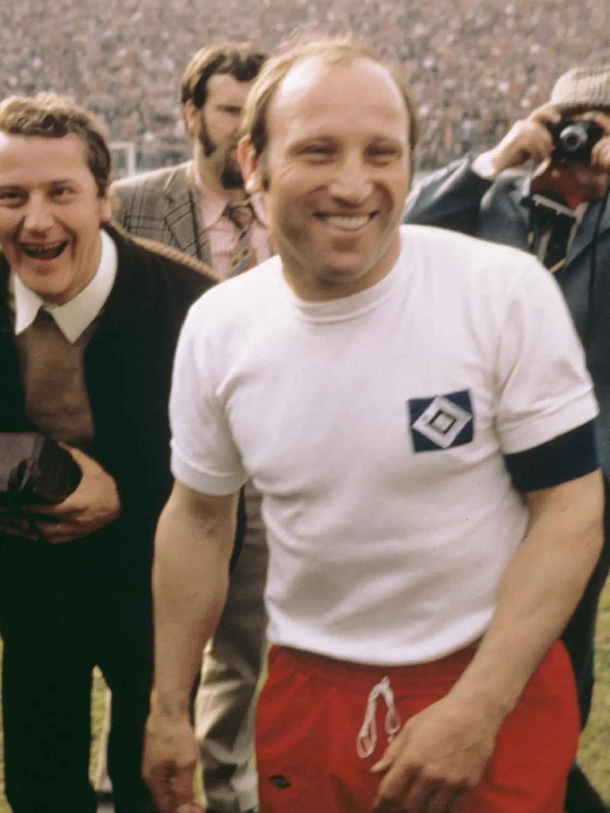 Uwe Seeler 1972
Deutschland Hamburg Bahrenfeld - Uwe Seeler (Hamburger SV) bei seinem Abschiedsspiel: der HSV gegen eine Weltauswahl - 01.05.1972