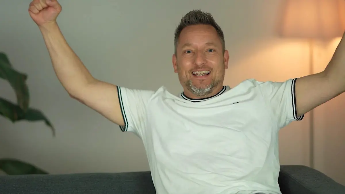 Lars Pape als Michi Bode ab jetzt im Hauptcast dabei! Beförderung  bei GZSZ: "Ein Traum wird wahr"