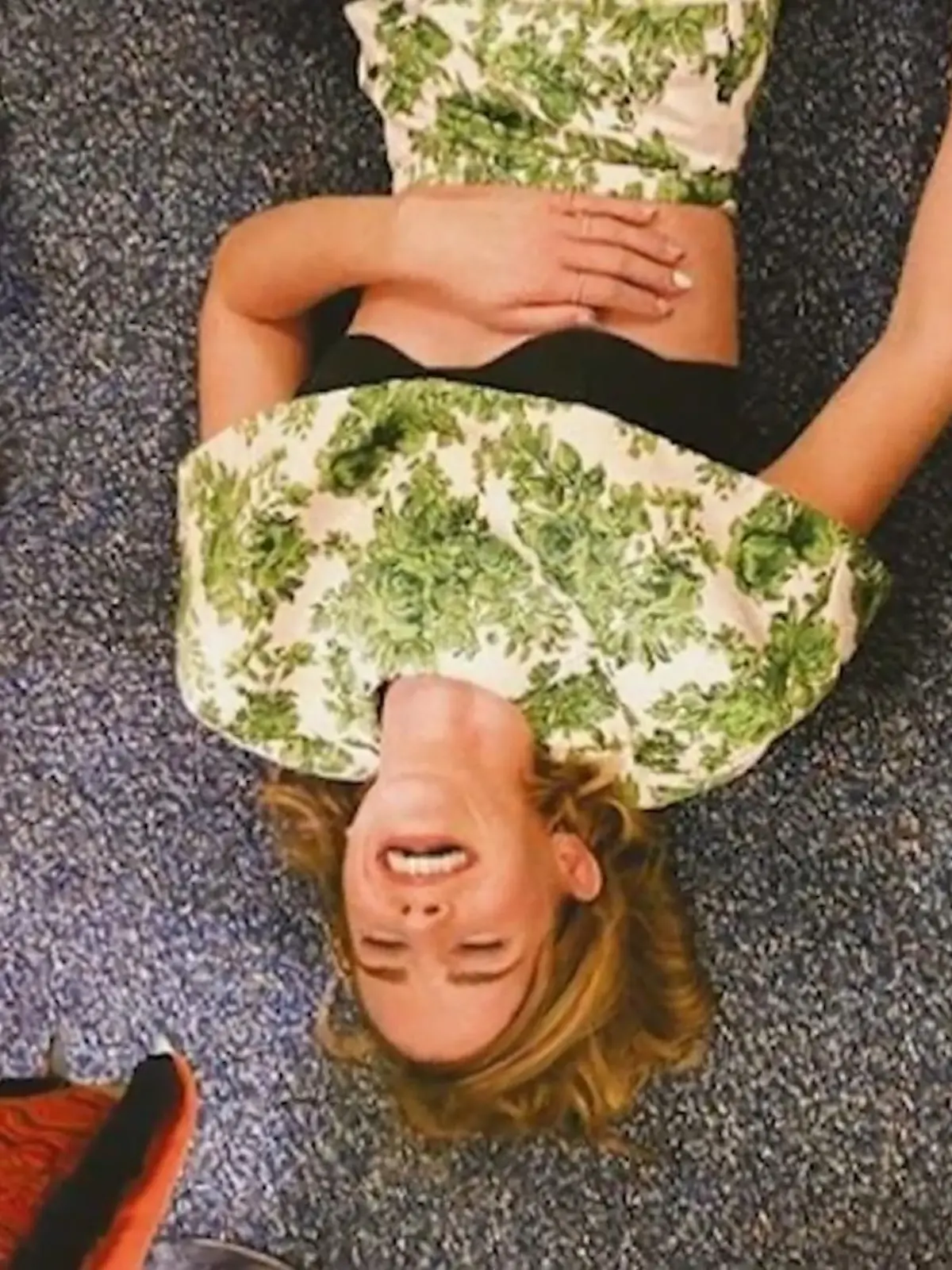 Bild zu: "Emma Watson im recycelten Look"