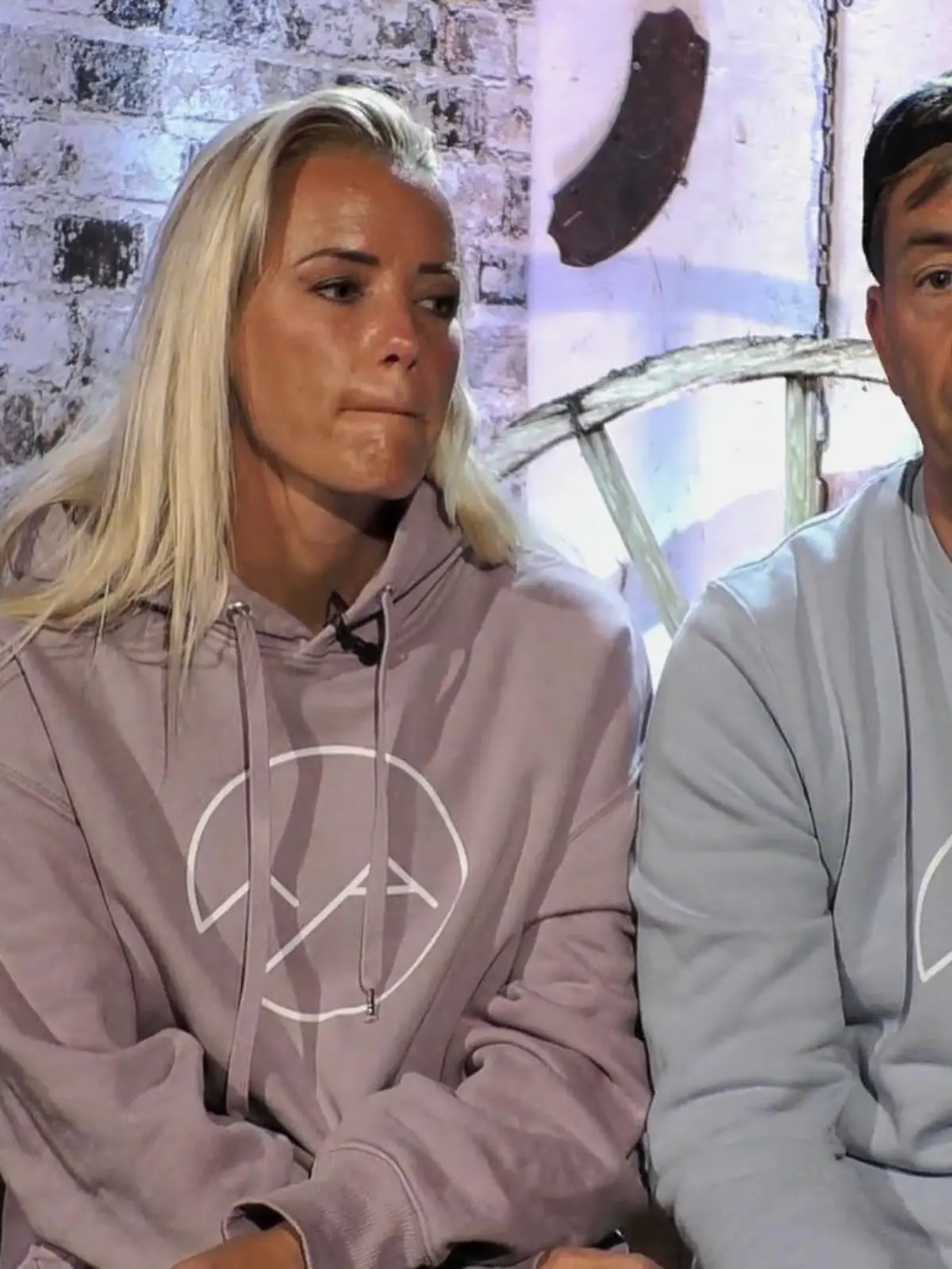 Bild zu: "Dicke Luft bei Maritta & Almklausi"