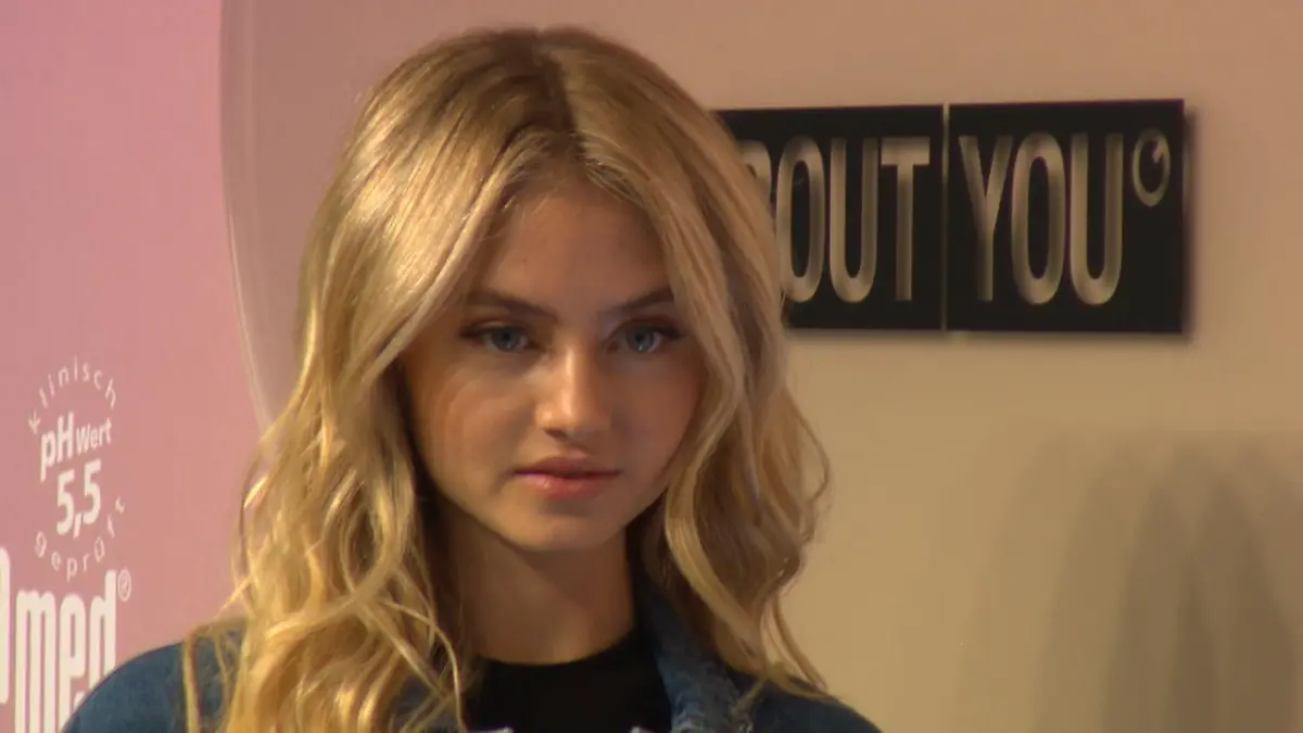 Leni Klum: Reaktionen auf ihr "Nackt"-Foto "Ist ihr bewusst, was sie macht?"