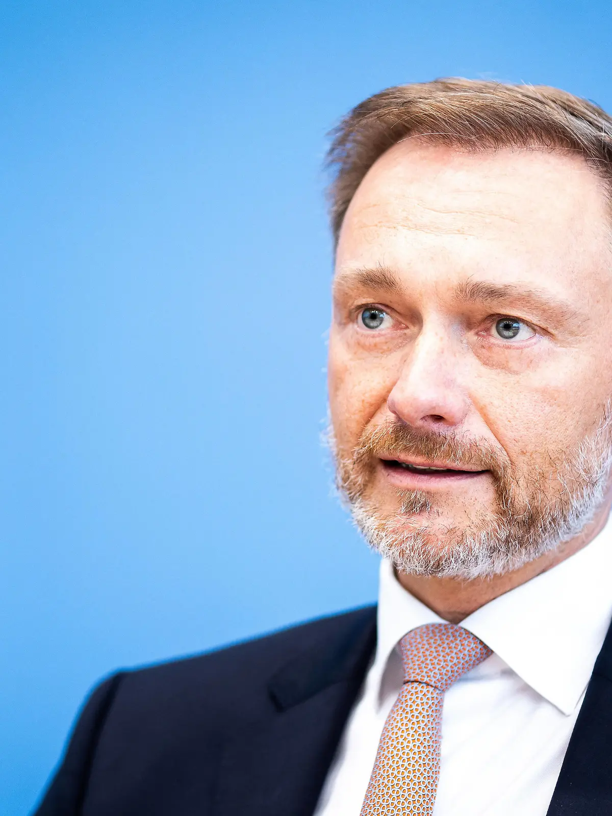 Bundesfinanzminister Christian Lindner stellt in der Bundespressekonferenz den Regierungsentwurf zum Budneshaushalt 2023 vor in Berlin, 01.07.2022. Berlin Germany *** Federal Finance Minister Christian Lindner presents the governments draft budget 2023 at the Federal Press Conference in Berlin, 01 07 2022 Berlin Germany Copyright: xLeonxKuegelerx