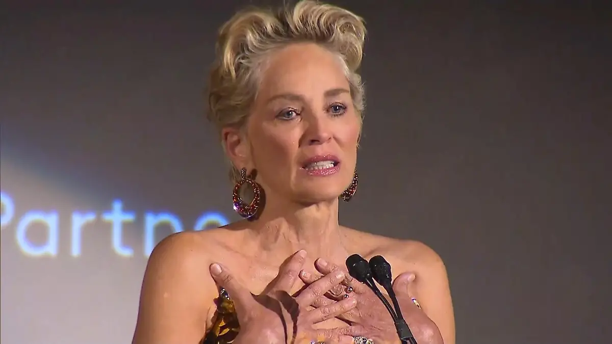 Sharon Stone zeigt sich von ihrer verletzlichen Seite Missbrauch, Schlaganfall & Co.