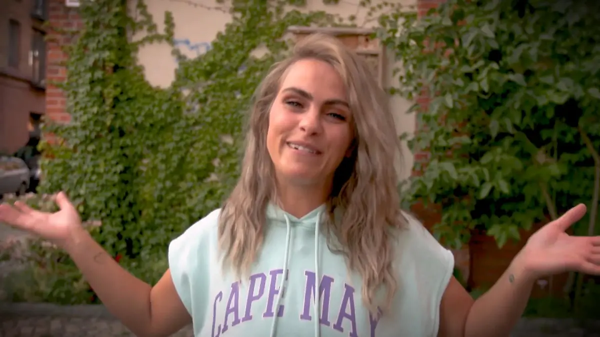 Sarah Mangione stellt ihre Rolle Liz vor GZSZ-Spin-off "Nihat - Alles auf Anfang"