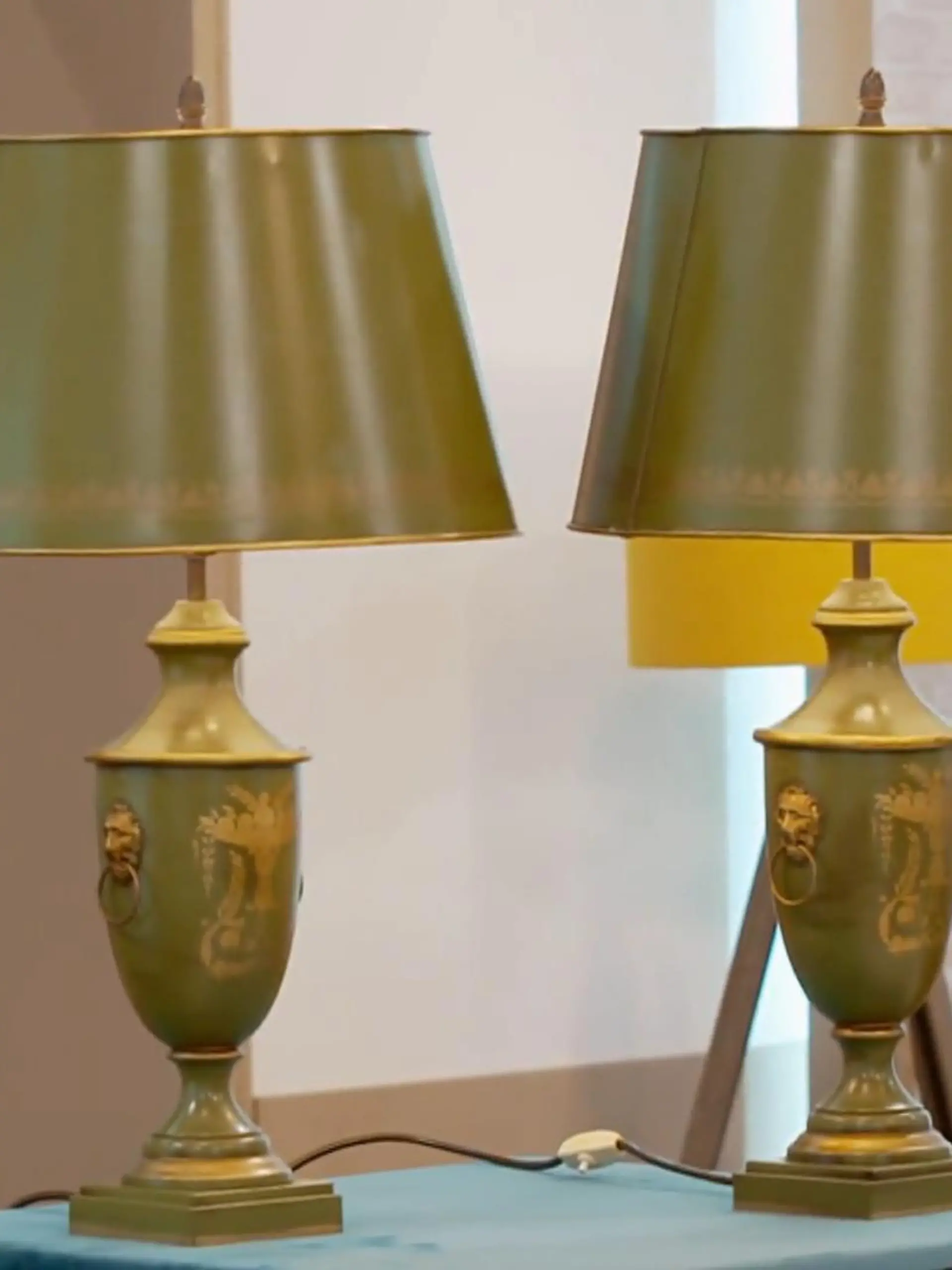 Bild zu: "Sandra weiß, wie viel ihre Lampen wert sind"