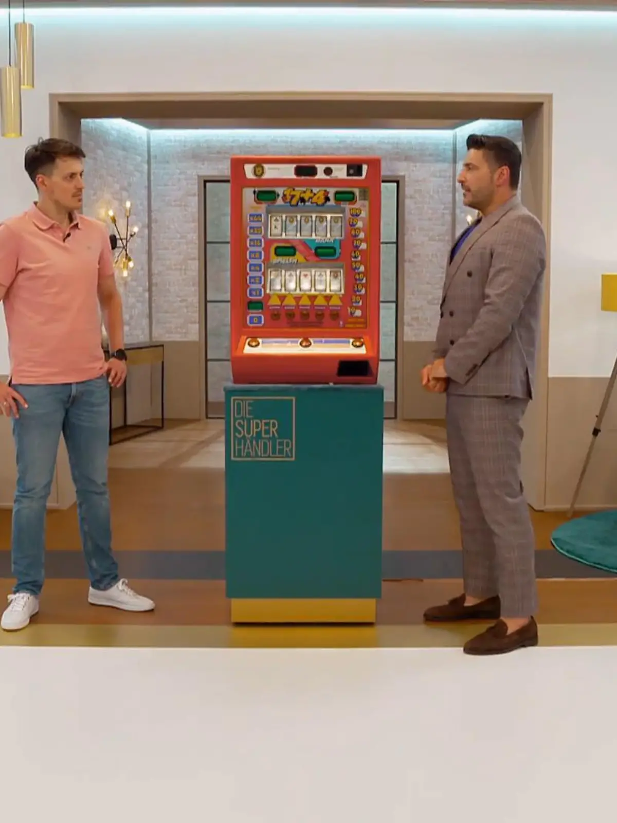 Bild zu: "Thomas verkauft seinen Spieleautomat"