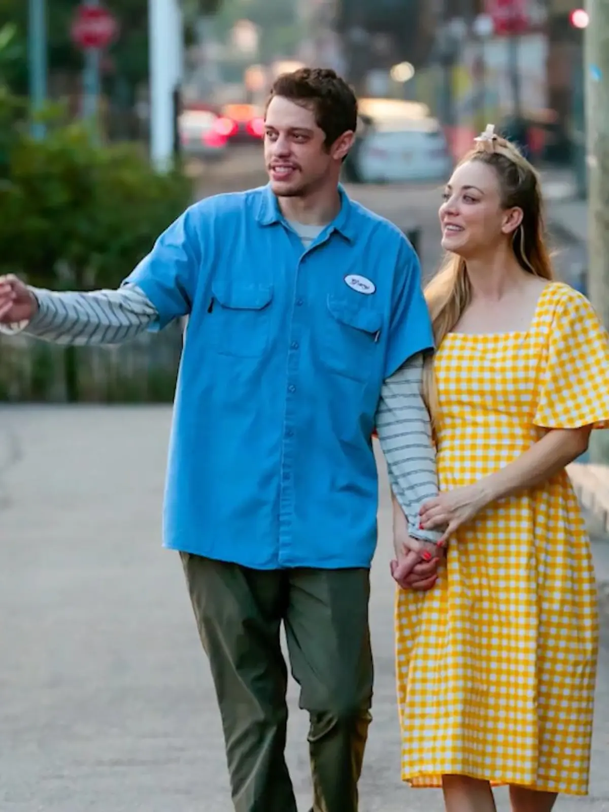 Bild zu: "Kaley Cuoco findet Pete Davidson „sehr süß“"