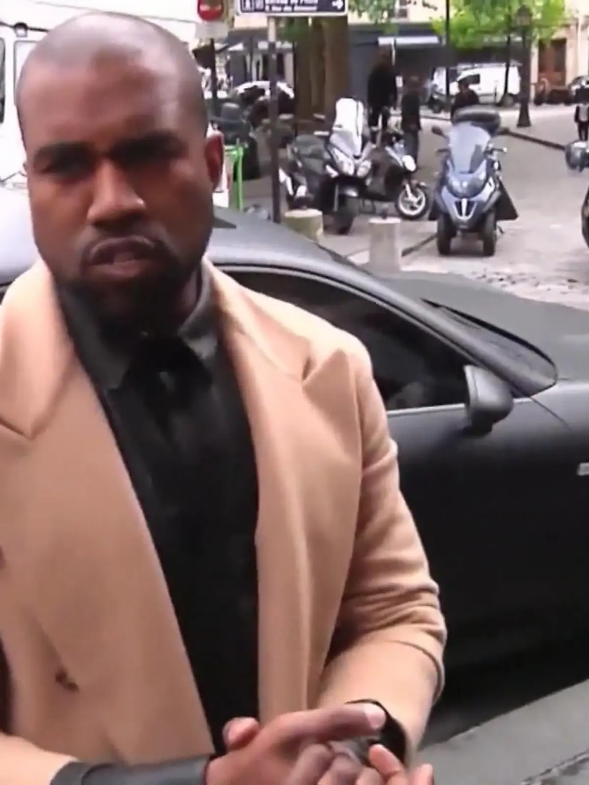Bild zu: "Musiker Kanye West will sich umbenennen"