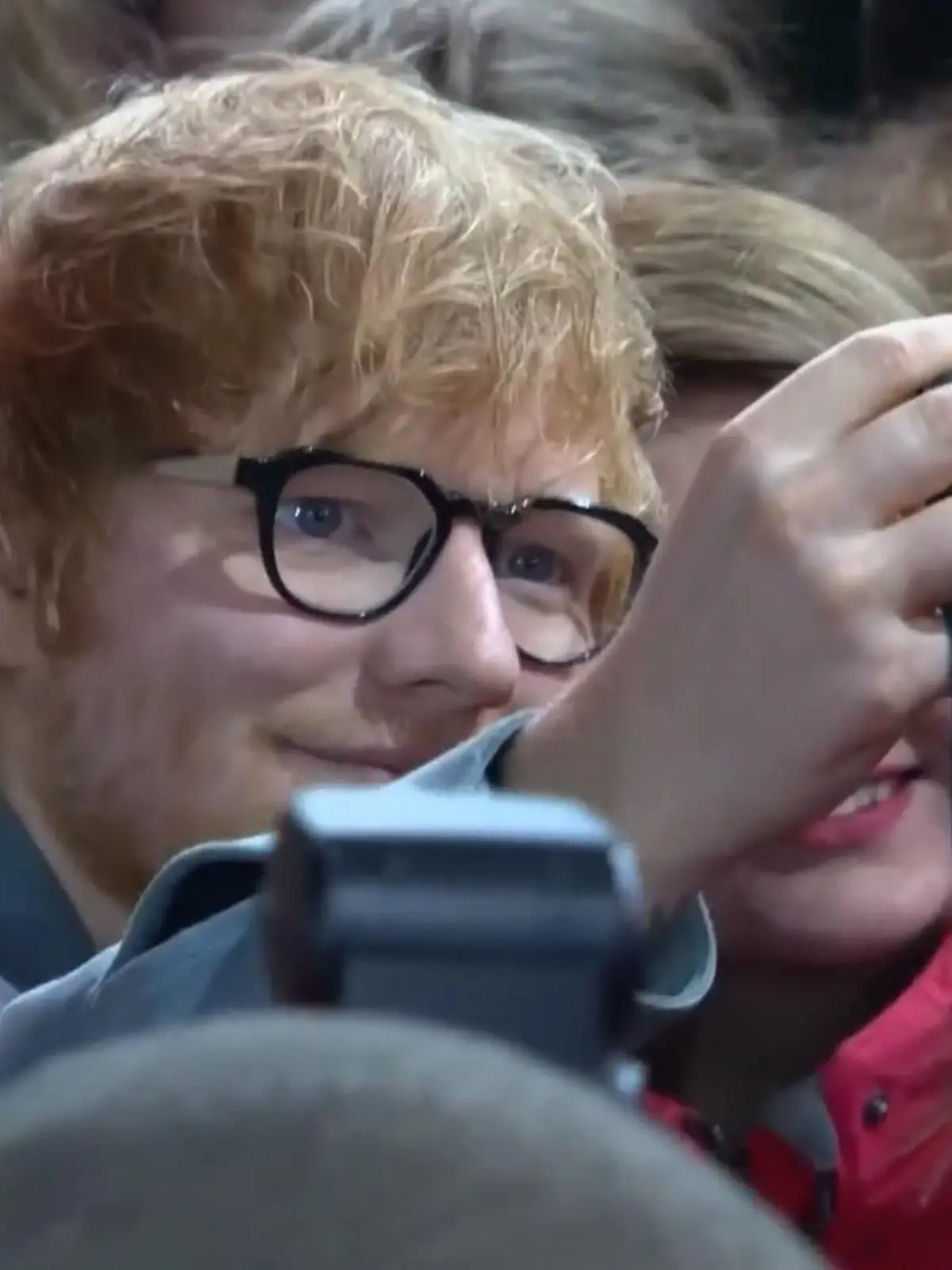 Bild zu: "Ed Sheeran: 1. Handy seit 4 Jahren!"