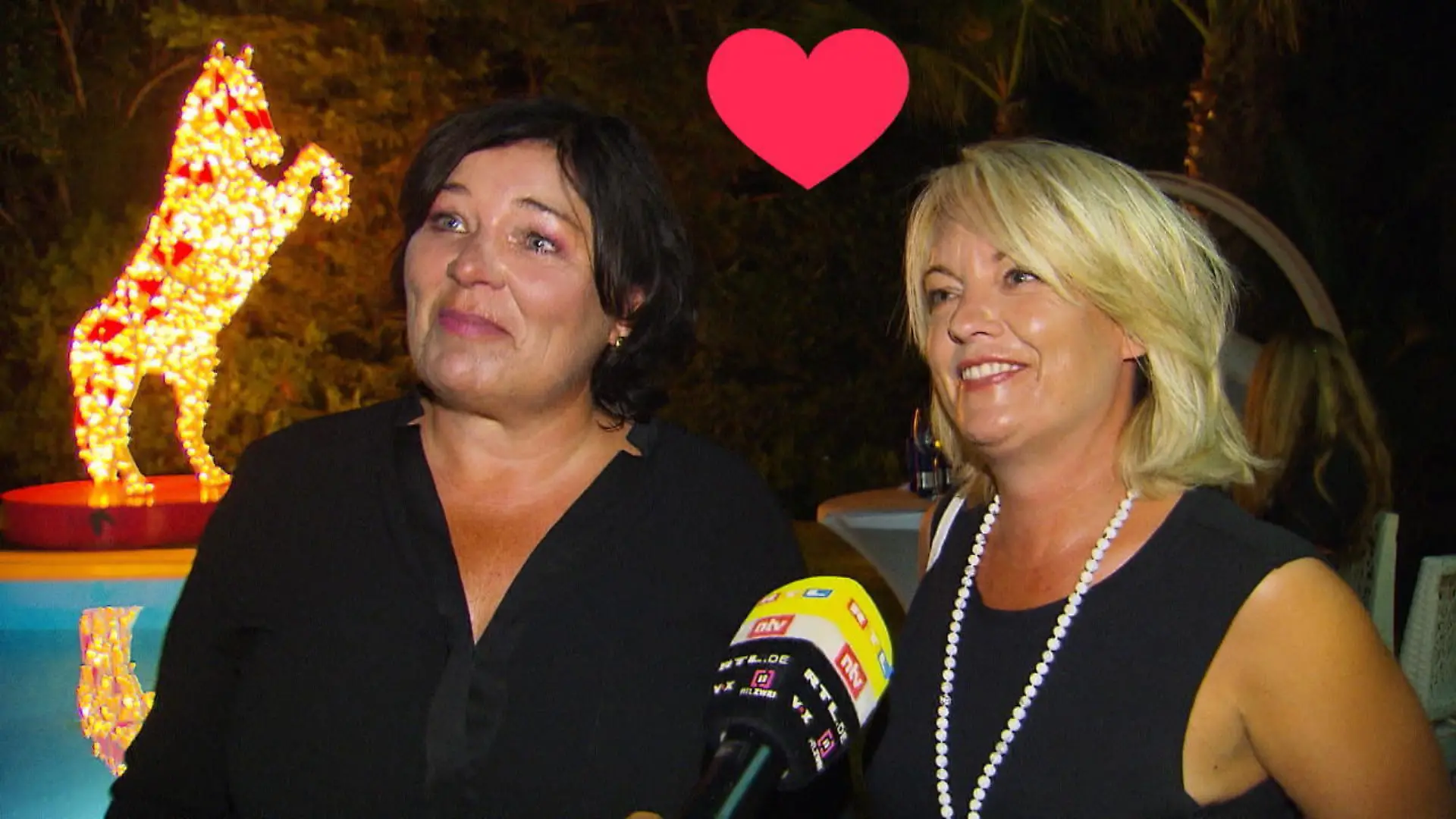 Vera Int-Veen erzählt vom Antrag und den Wechseljahren Mit Ehefrau Obi in der Villa Remus