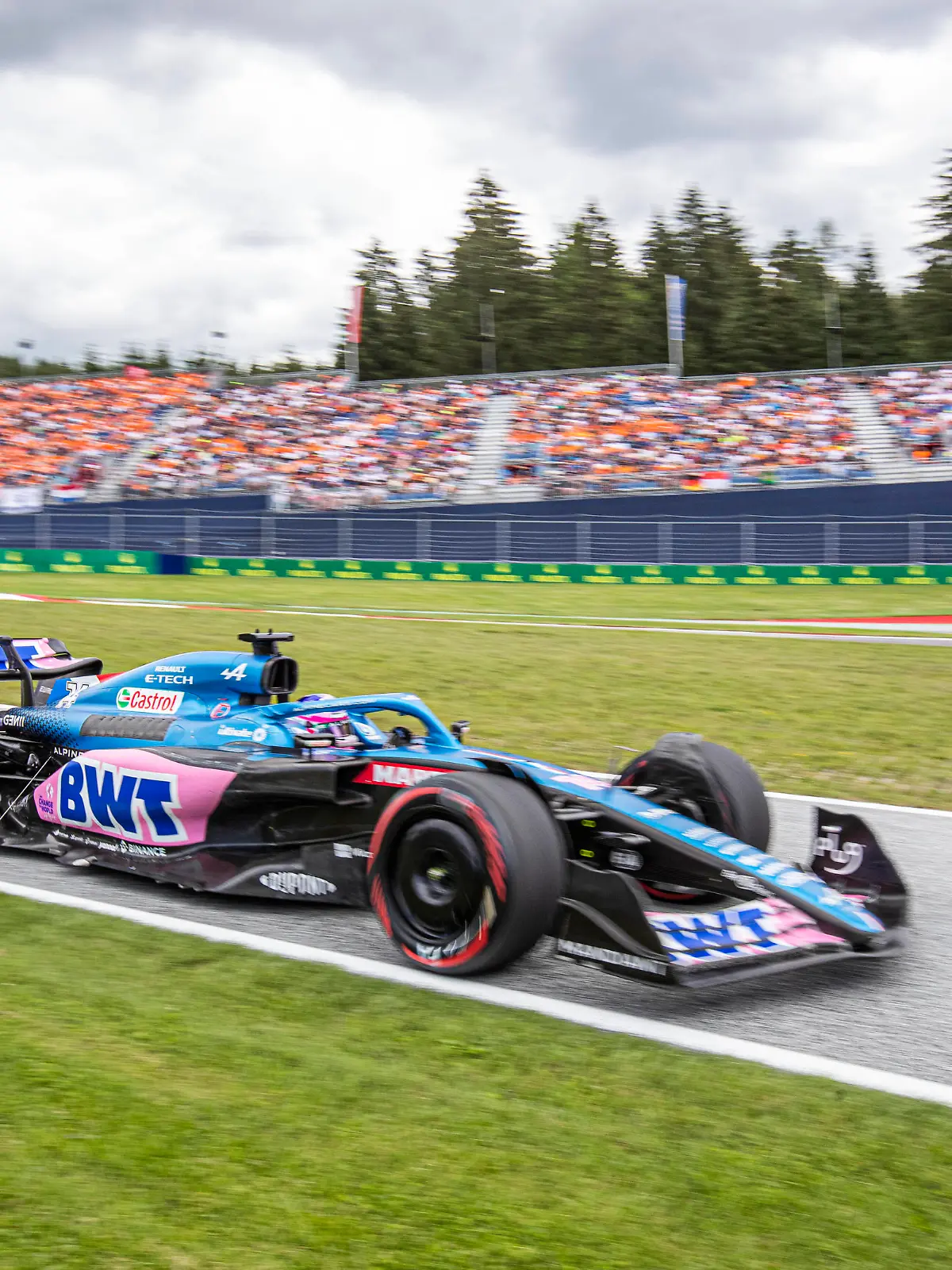  FORMULA 1 - GP of Austria 2022 SPIELBERG,AUSTRIA,09.JUL.22 - MOTORSPORTS, FORMULA 1 - Grand Prix of Austria, Red Bull Ring, practice. Image shows Fernando Alonso ESP/ Alpine. PUBLICATIONxNOTxINxAUTxSUIxSWE GEPAxpictures/xWolfgangxJannach