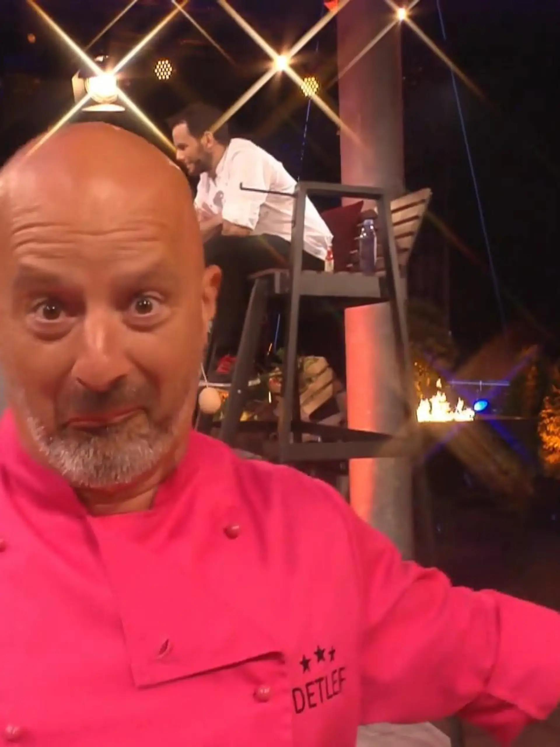 Bild zu: "Das gab es auch noch nie! Detlef Steves moderiert „Grill den Henssler“!"