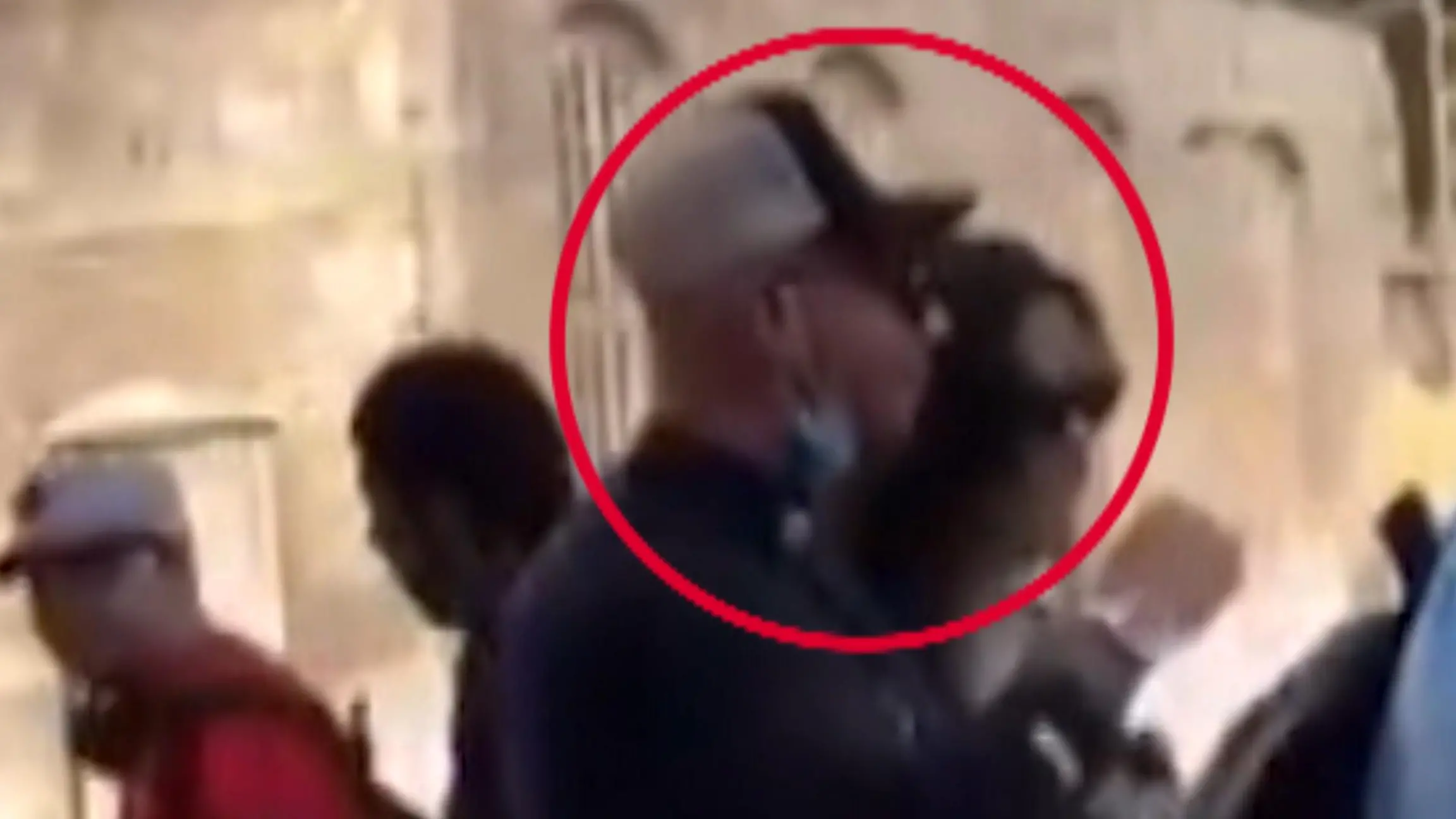 Wer ist die Frau an Pietros Seite? Pietro Lombardi mit neuer Frau gesichtet