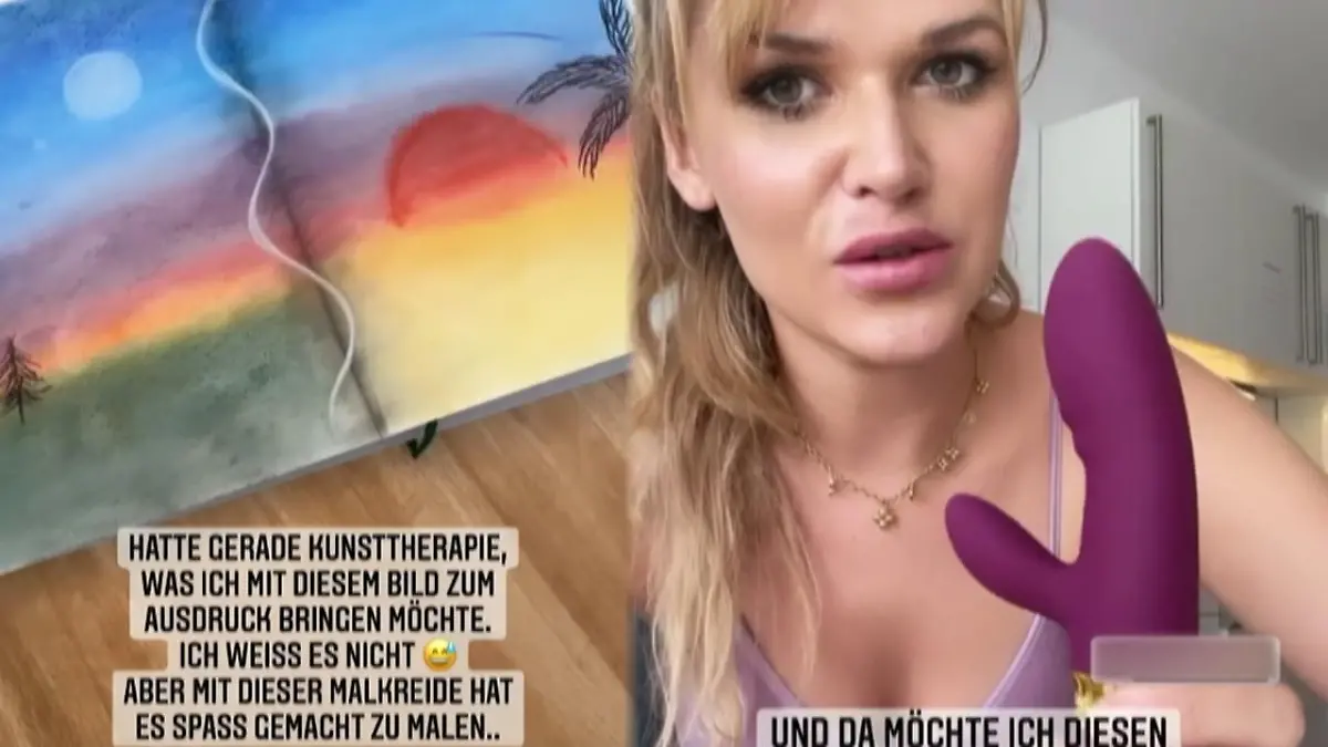 Sara Kulka macht Sextoy-Werbung in Psychiatrie Alltag in der Klinik