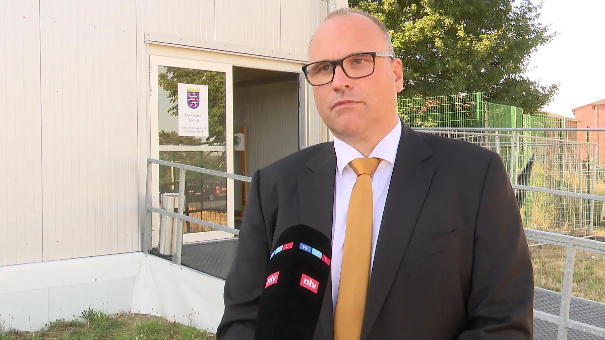 Strafverteidiger Alexander Hauer vertritt in der Nebenklage die Eltern von Daniel Matysik im Prozess "Mord ohne Leiche".