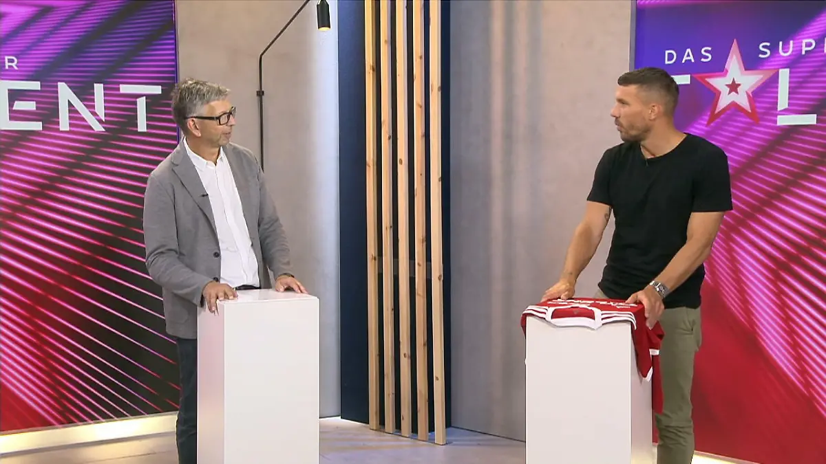 Auf diese Auftritte freut er sich besonders Lukas Podolski ist Supertalent-Juror!