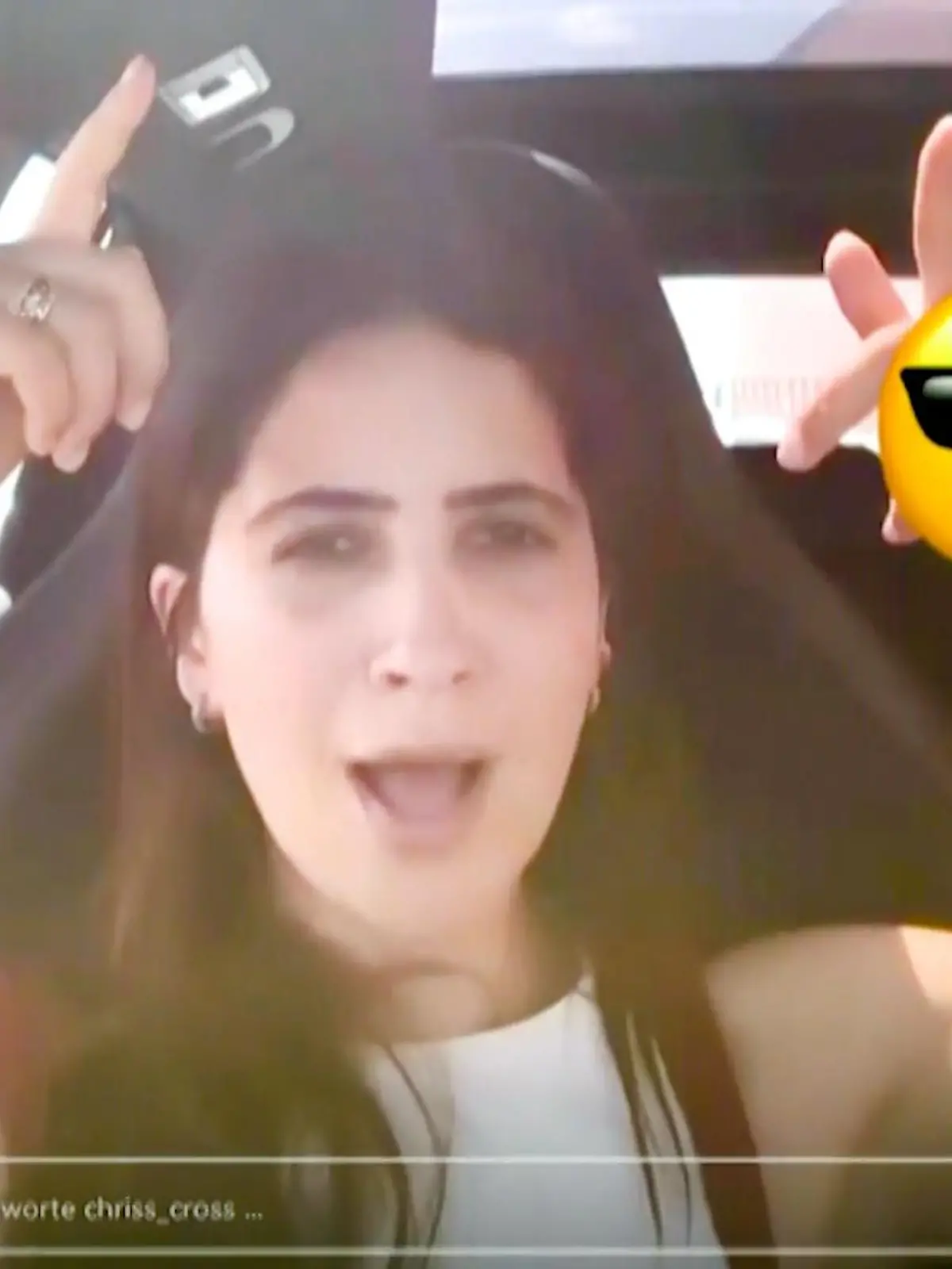 Bild zu: "Chryssanthi Kavazi muss ihren kleinen Sohn bespaßen"