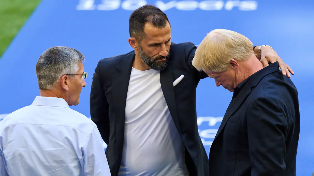 Oliver KAHN, FCB CEO, Vorstandsvorsitzender der FC Bayern München AG, Hasan ( Brazzo ) Salihamidzic, FCB Sport director Herbert HAINER, FCB president and Ex CEO Adidas 
in the Team Presentation
FC BAYERN MÜNCHEN 1.German Football League on July 16, 2022 in Munich, Germany. Season 2022/2023, 1.Bundesliga, München, FCB,

