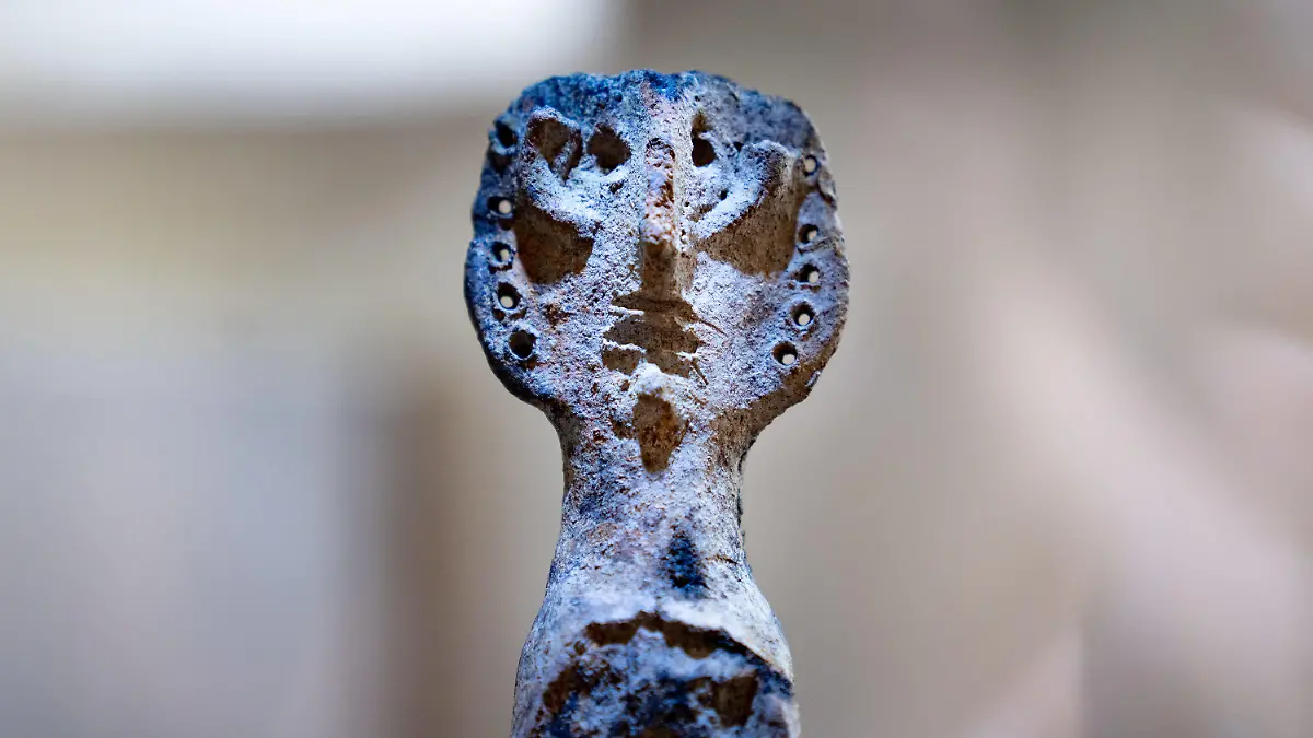 EINZIGARTIGE STATUETTE STELLT WISSENSCHAFT VOR RÄTSEL