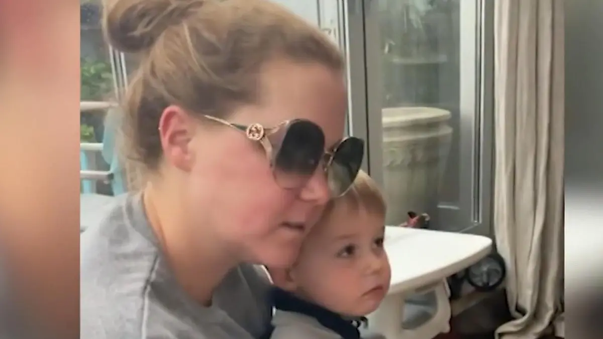 Amy Schumer bekommt eine fiese Geburtstagstorte "Ich verlasse dich"