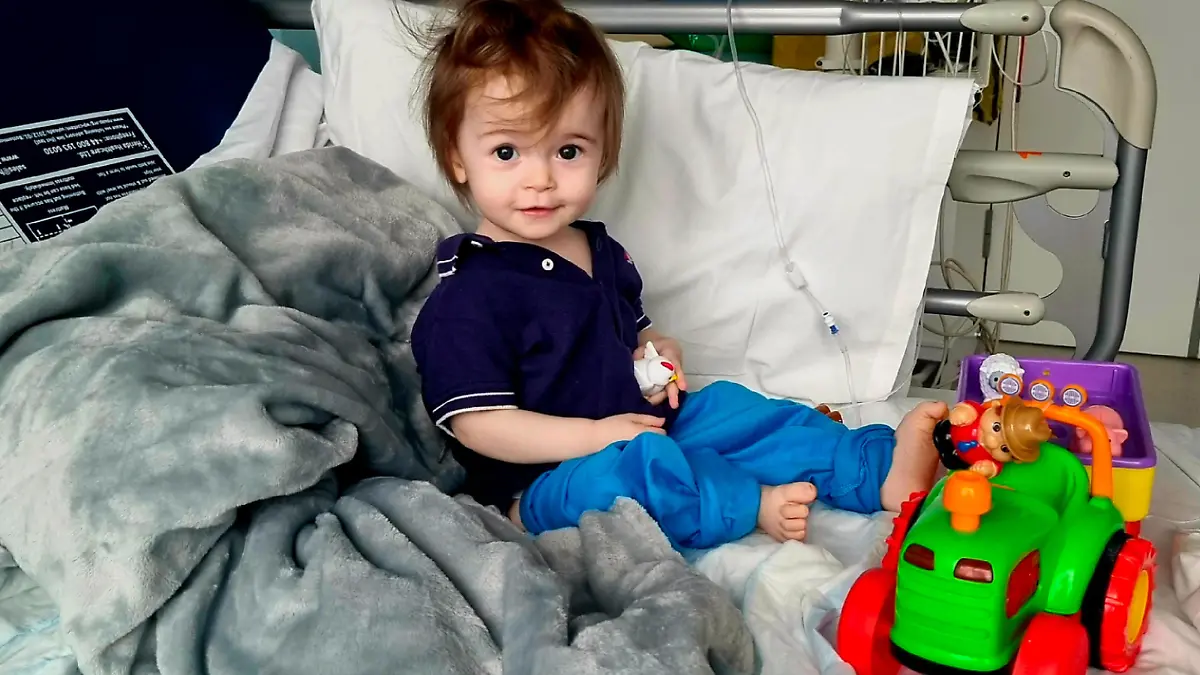 CATERS NEWS (PICTURED Robin in the hospital) The race is on to raise £300K for a potentially life-saving treatment for a baby boy with a rare and aggressive form of cancer. Robin Samuel, from London, UK, had just celebrated his first birthday when he was diagnosed with high-risk neuroblastoma cancer after he woke up screaming one day in January. He was rushed to A&E where an ultrasound revealed a massive 10 centimetre diameter lump above his kidney and then transferred to Great Ormond Street Hospital. He immediately began chemotherapy and tests later showed the cancer had spread to his abdomen, pelvis, spine, and bone marrow. SEE CATERS COPY