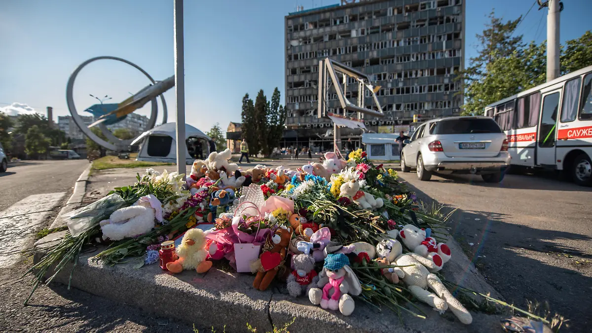 July 15, 2022: Interior of the government offices that were attacked yesterday by the Russians in the city of Vinnytsia, Ukraine (Credit Image: © Hector Adolfo Quintanar Perez/ZUMA Press Wire) / action press