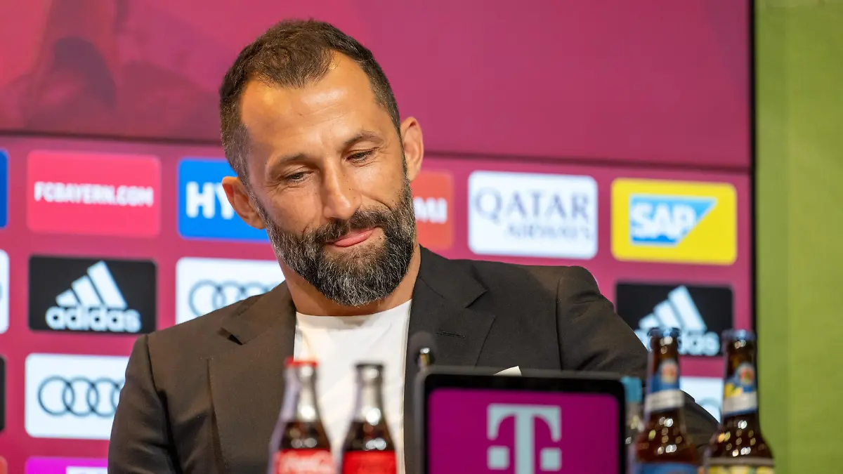 Sportvorstand Hasan Salihamidzic (FC Bayern Muenchen AG), bei der Spielervorstellung, Teampraesentation FC Bayern Muenchen, 16.07.22
*** Presentation of Bayern Munich football club's squad for the upcoming season, Munich, Germany, 16 July, 2022. ***