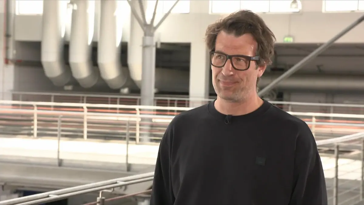 Daniel Hartwich beantwortet Zuschauerfragen Der Moderator so privat wie selten!