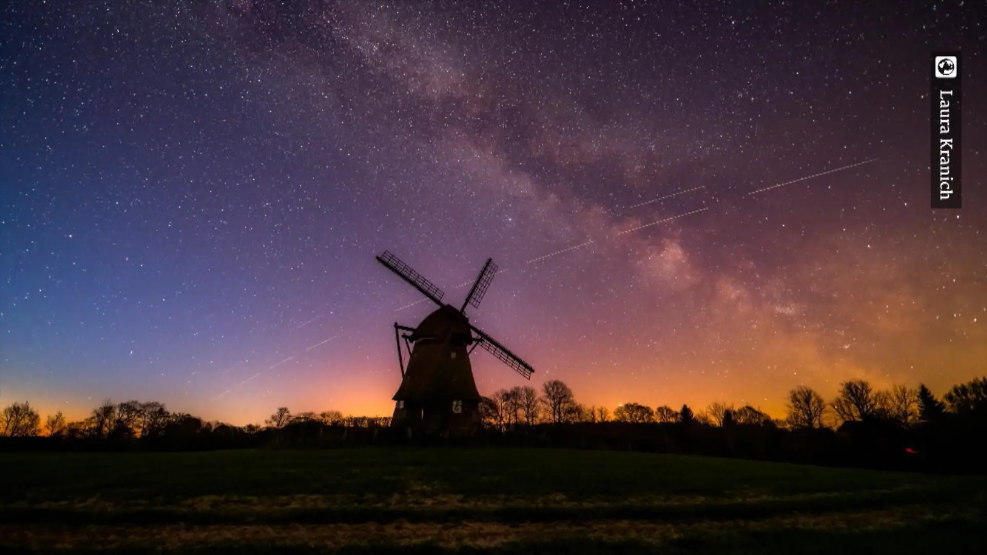 Satelliten des Starlink-Projekts leuchten in der Nacht Spektakuläre Aufnahmen