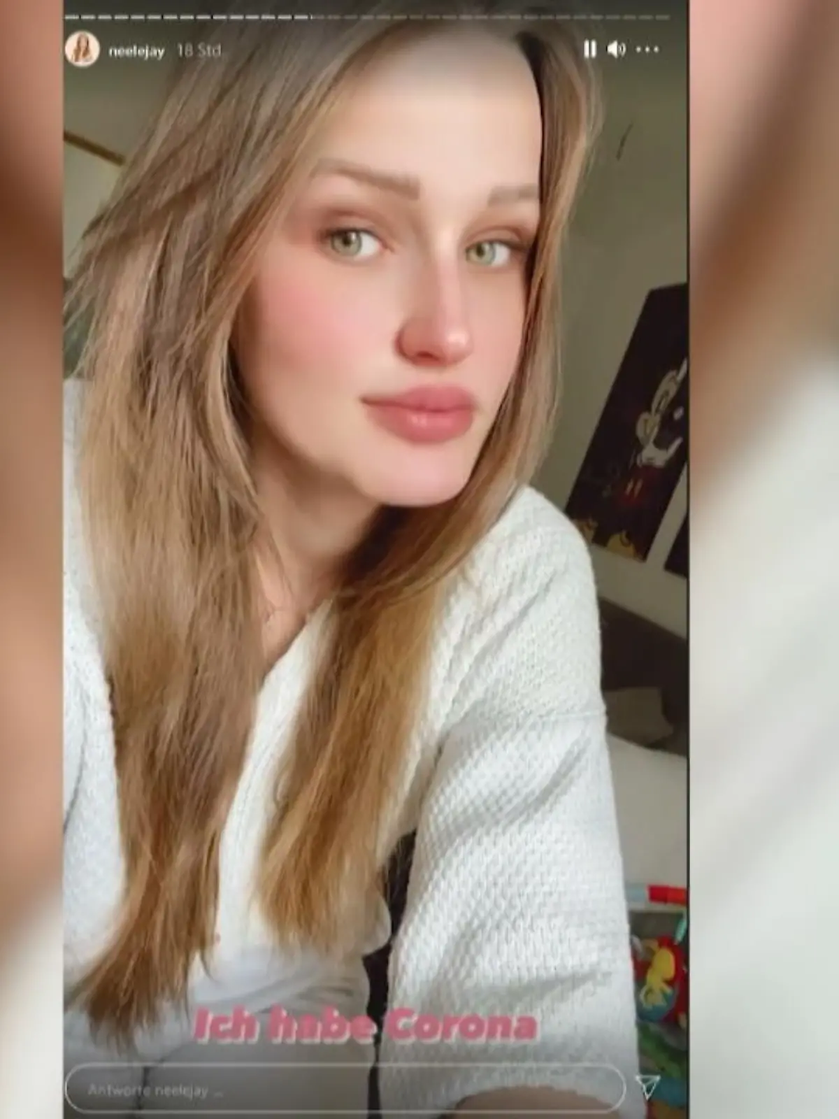 Bild zu: "Model Neele Bronst ist Corona positiv"